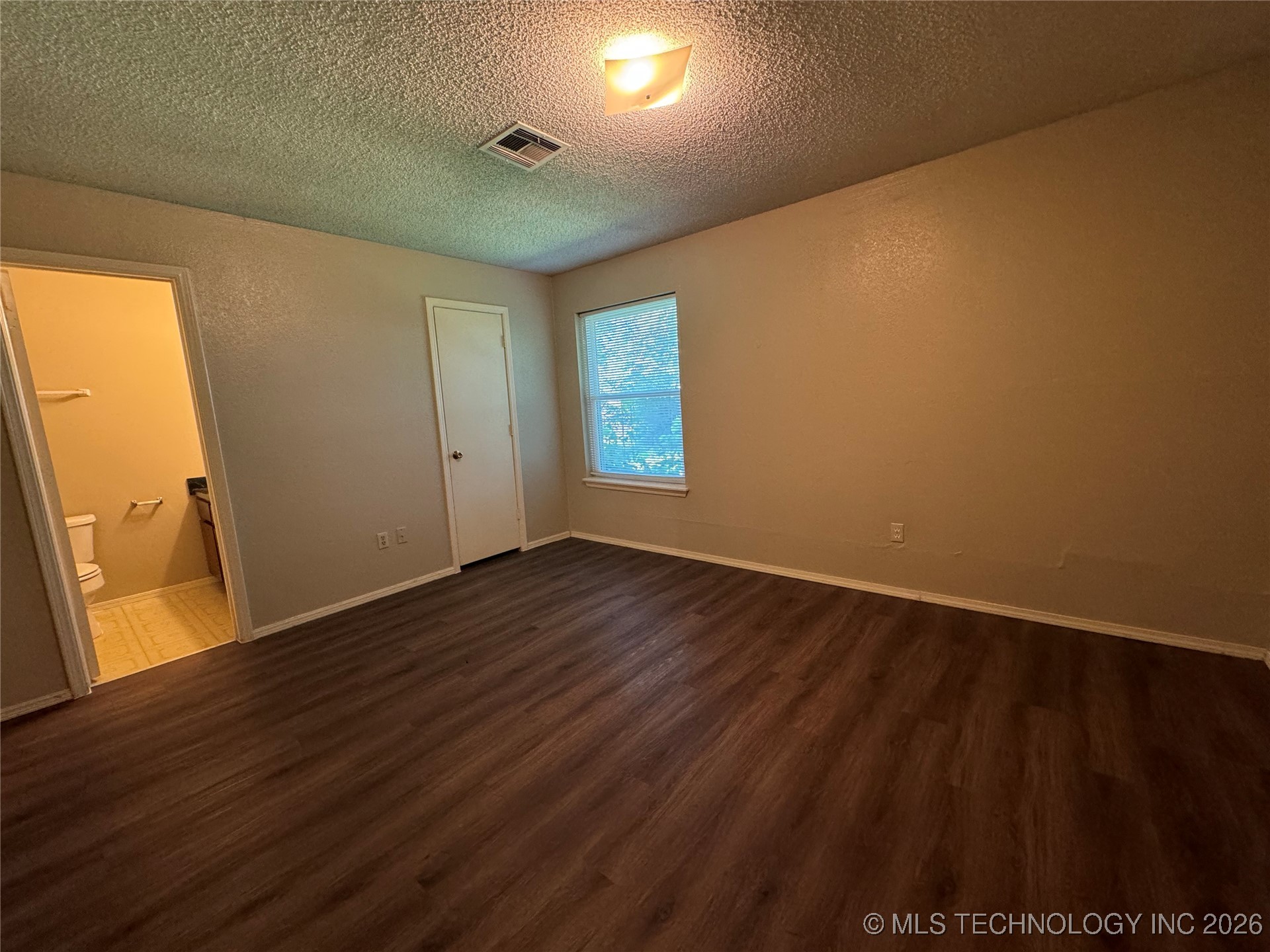 3914 S 125th East Avenue Property Photo 19