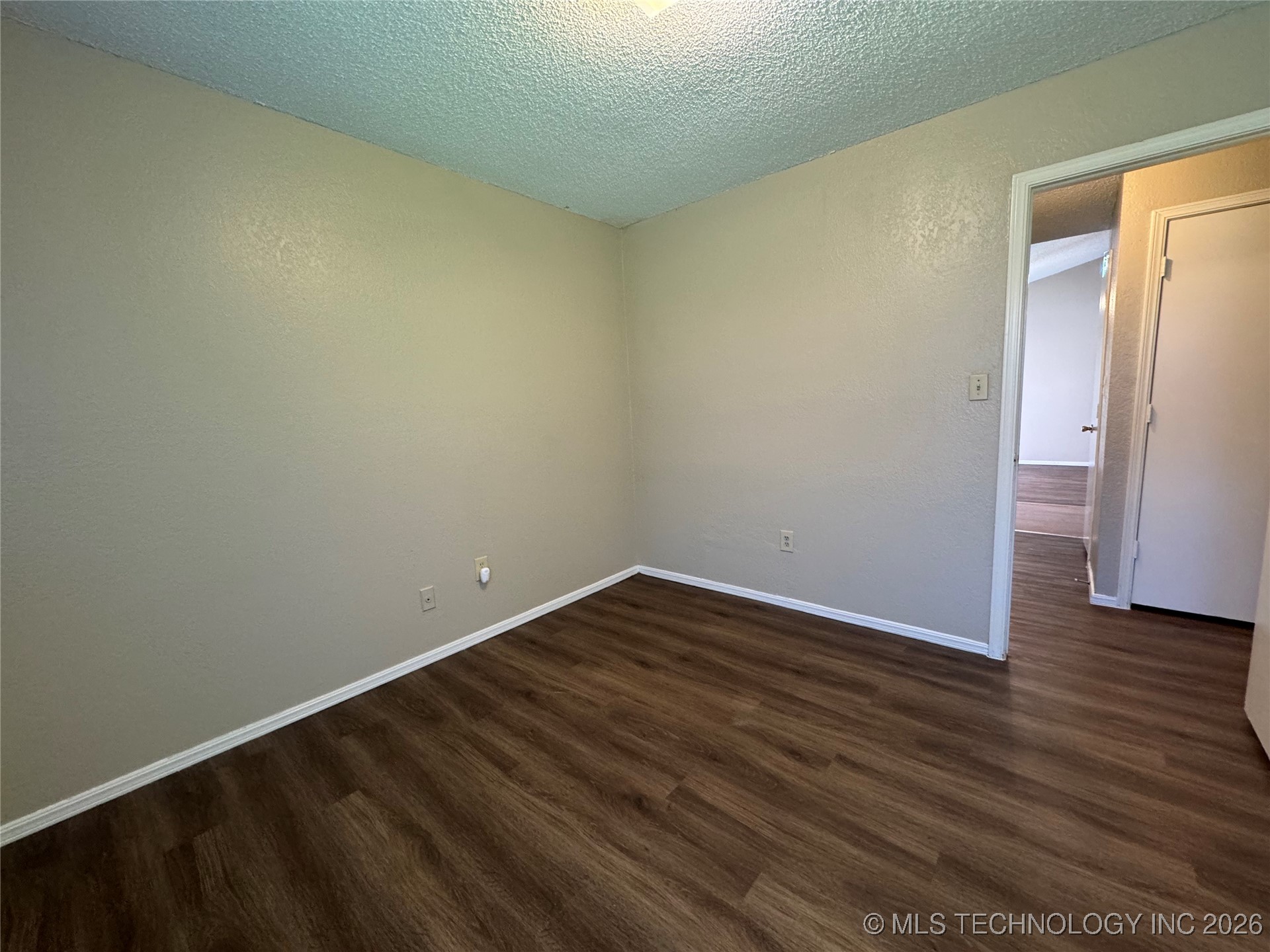 3914 S 125th East Avenue Property Photo 26