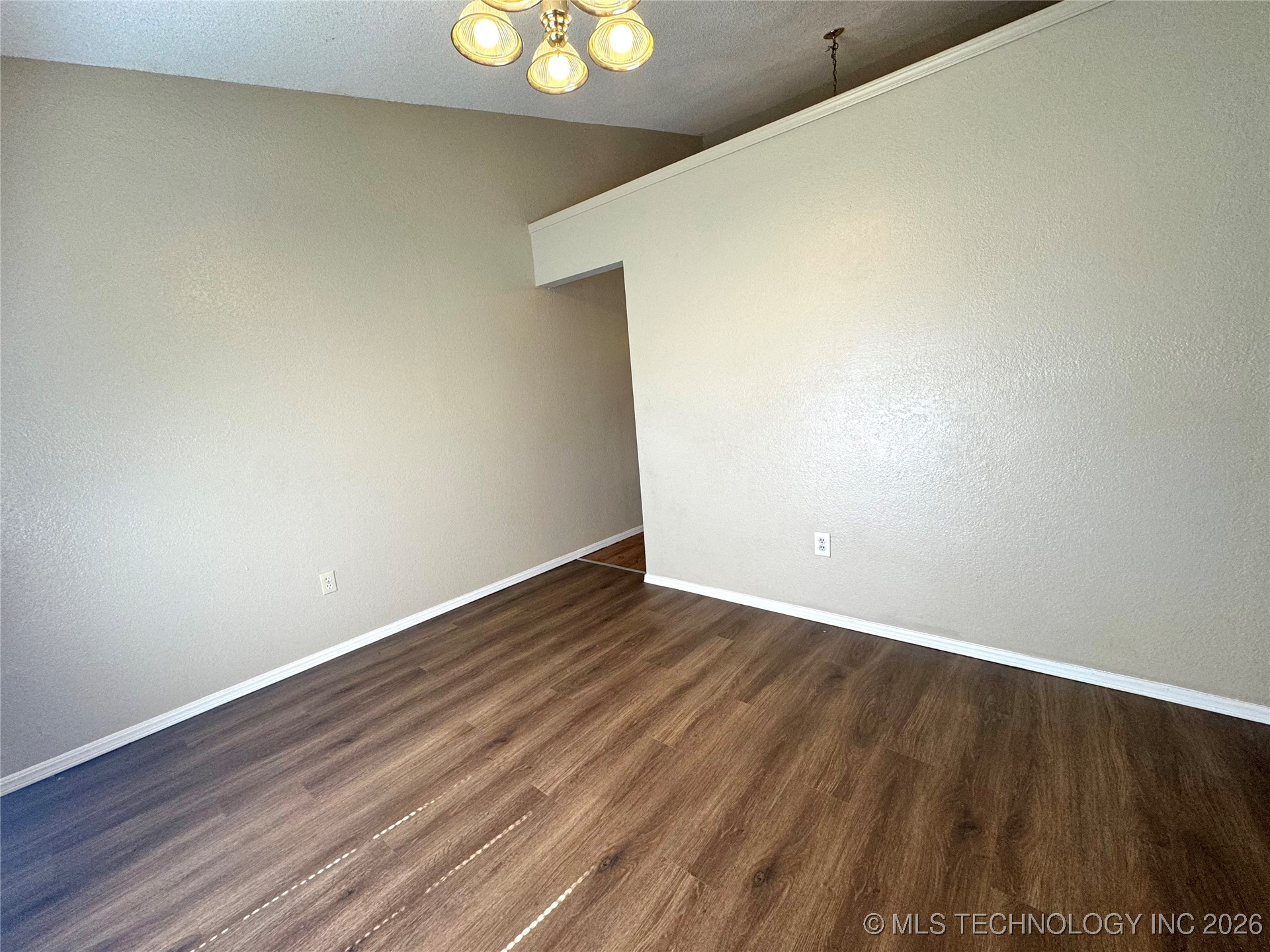 3914 S 125th East Avenue Property Photo 27