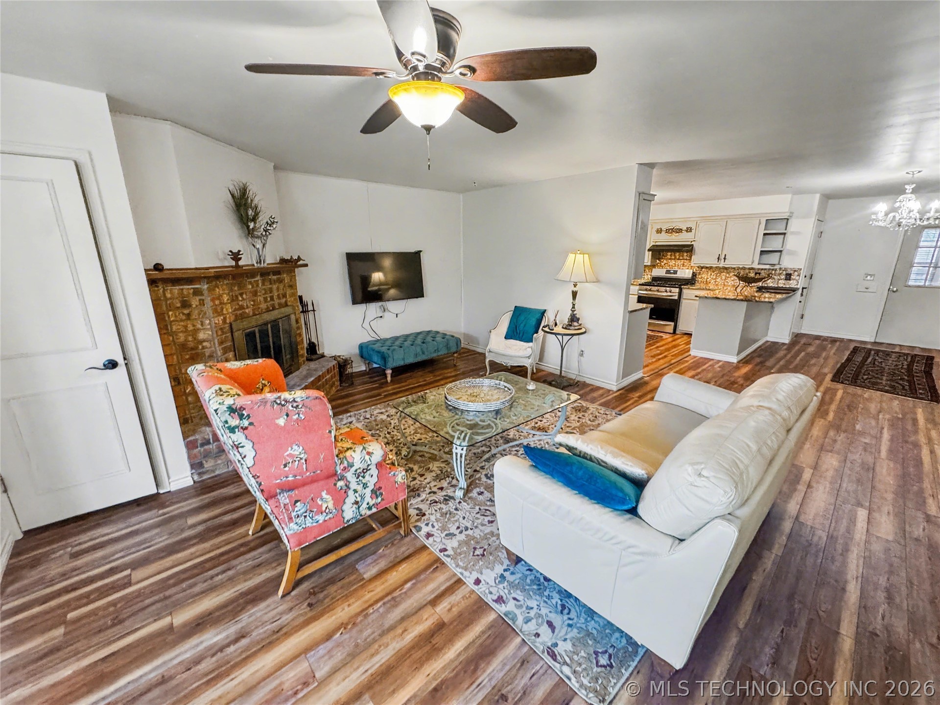 603 N Cedar Avenue Property Photo 5