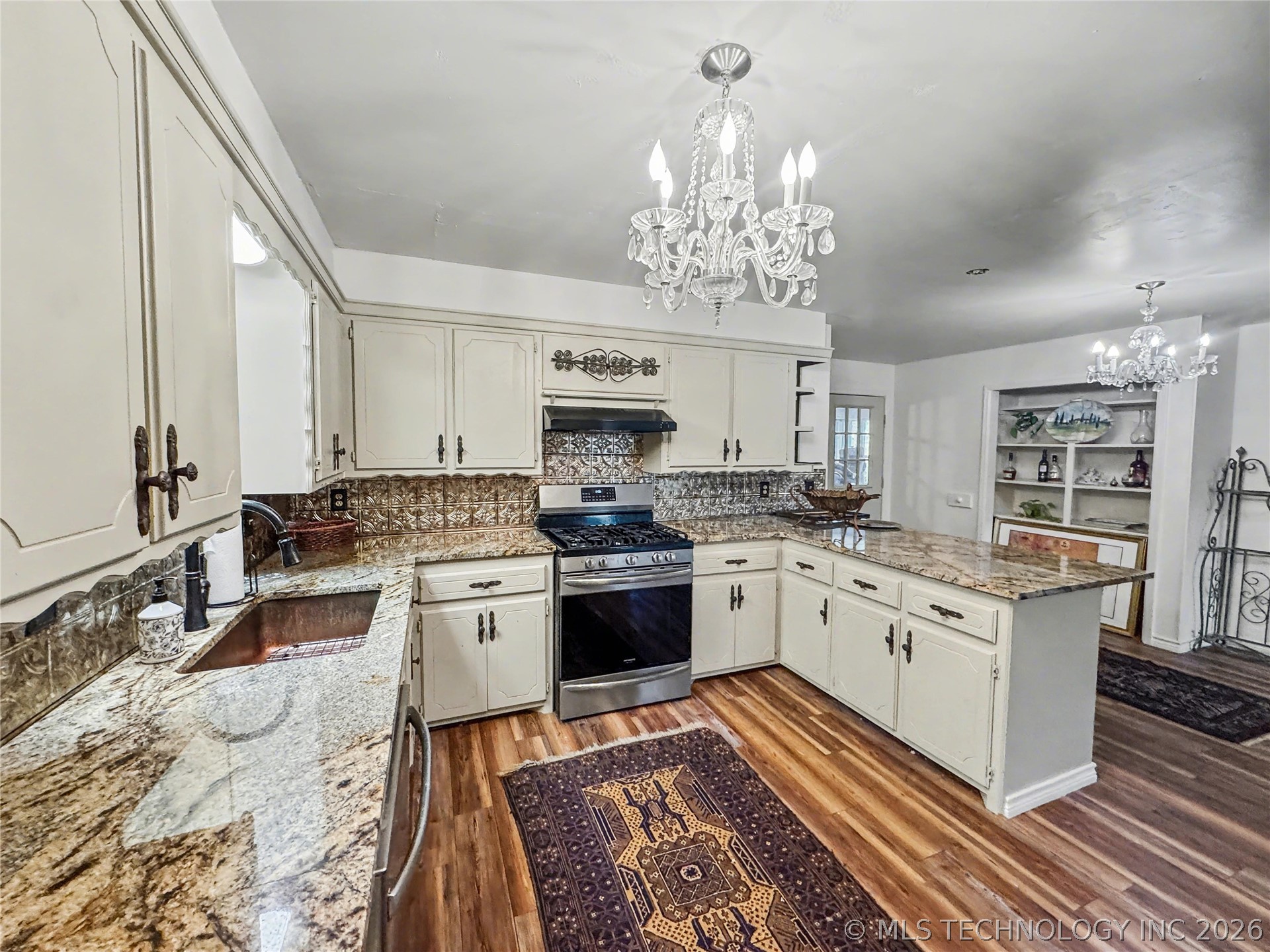 603 N Cedar Avenue Property Photo 19