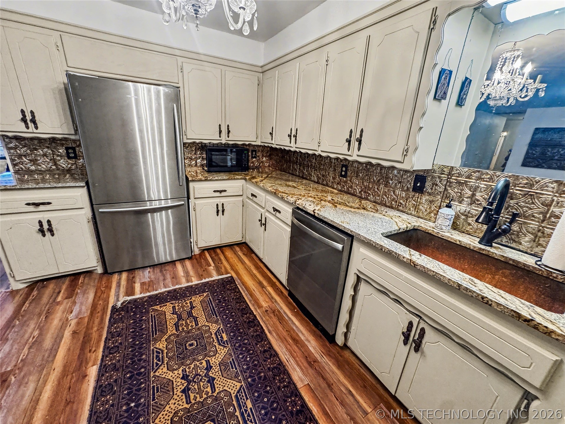 603 N Cedar Avenue Property Photo 23