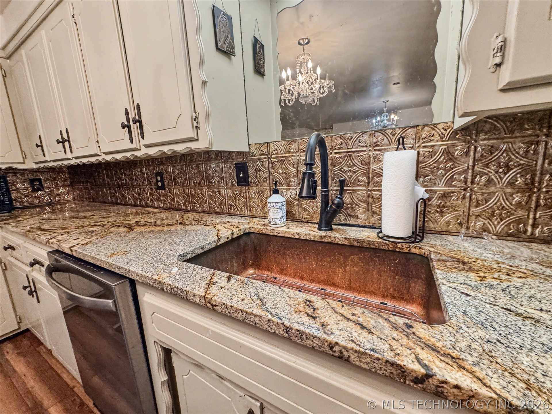 603 N Cedar Avenue Property Photo 27