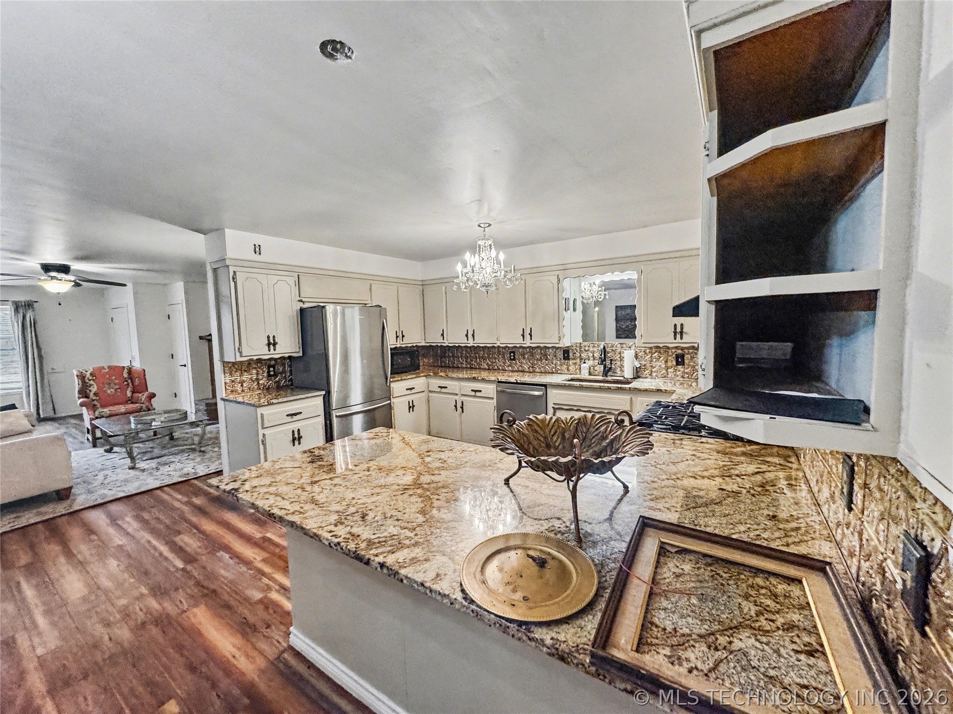 603 N Cedar Avenue Property Photo 30