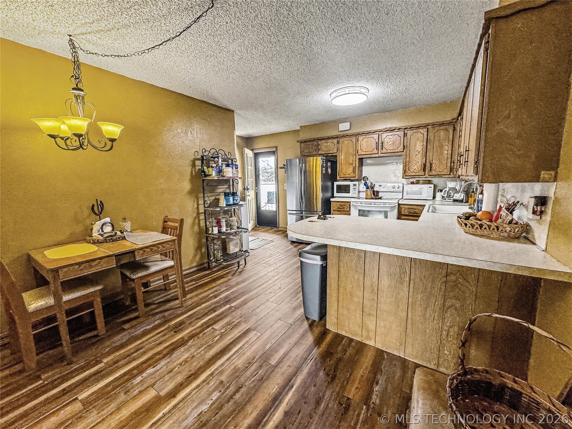 603 N Cedar Avenue Property Photo 66