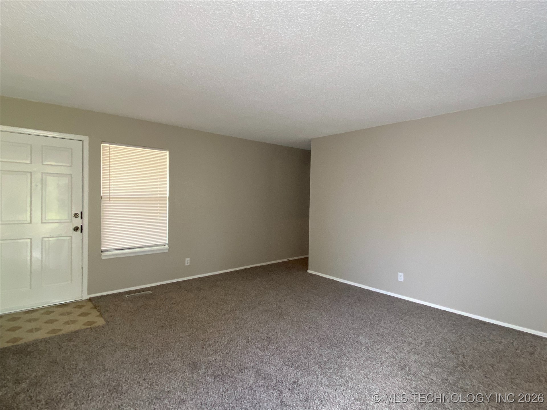 11129 S Date Street Property Photo 2