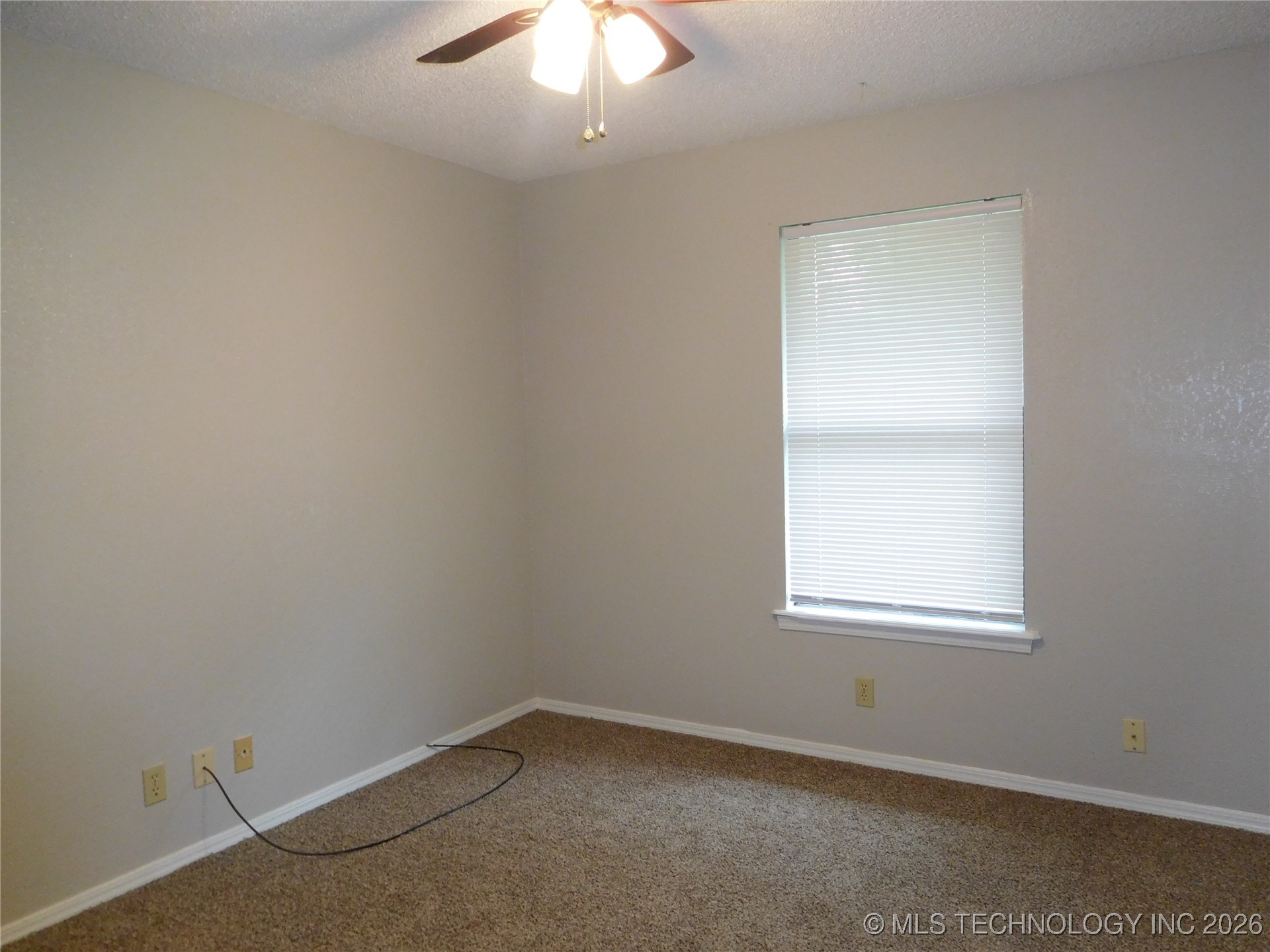 11129 S Date Street Property Photo 15