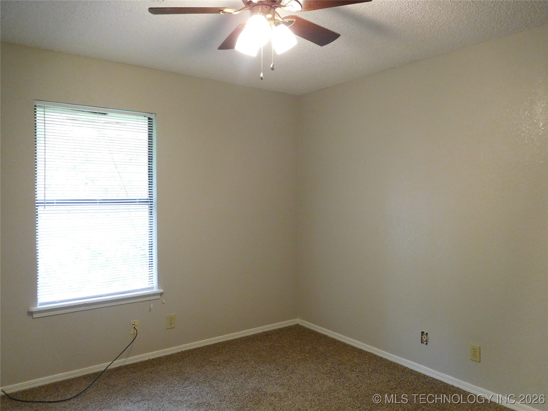 11129 S Date Street Property Photo 16