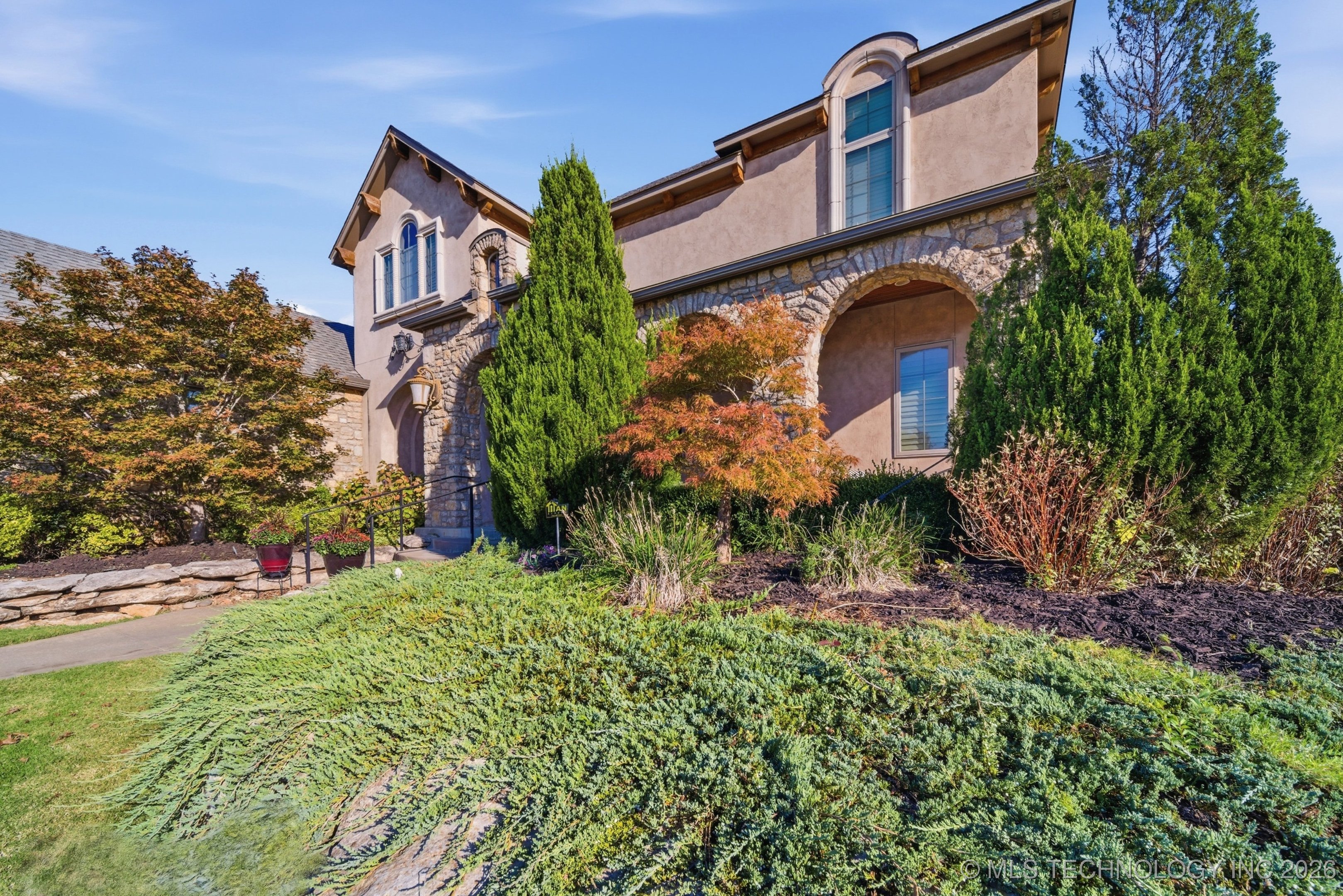 10528 S Koa Street Property Photo 5