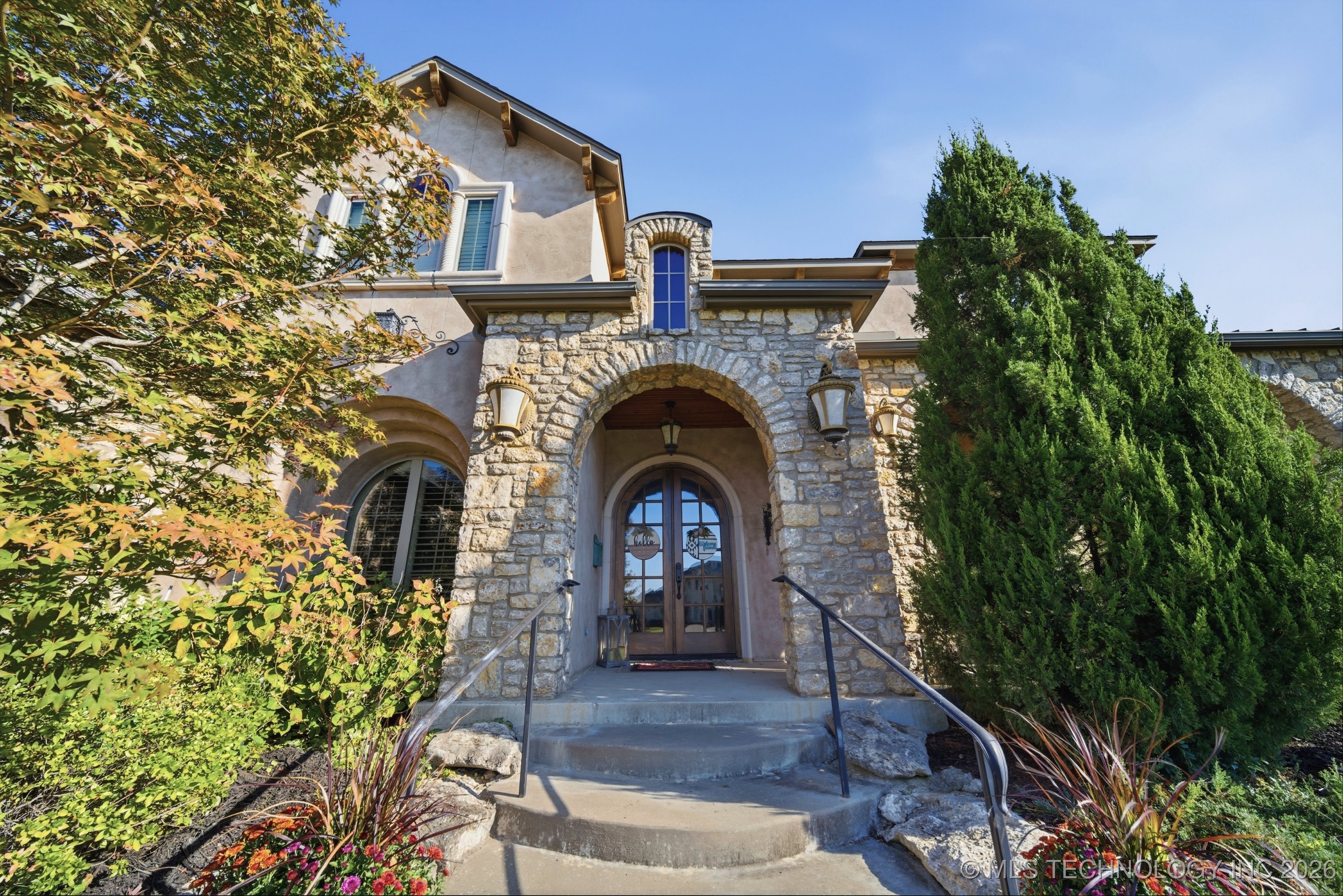 10528 S Koa Street Property Photo 6