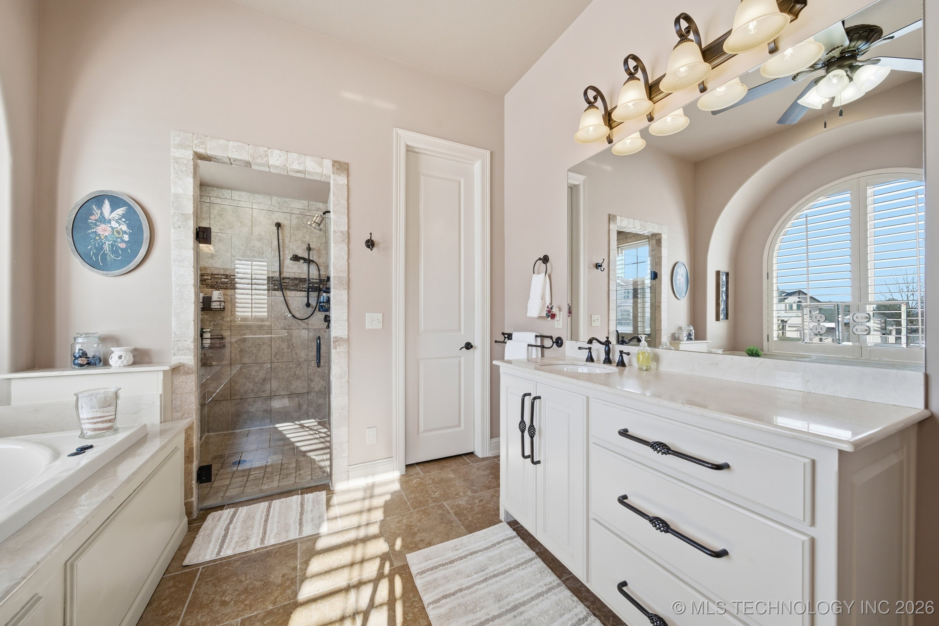 10528 S Koa Street Property Photo 32