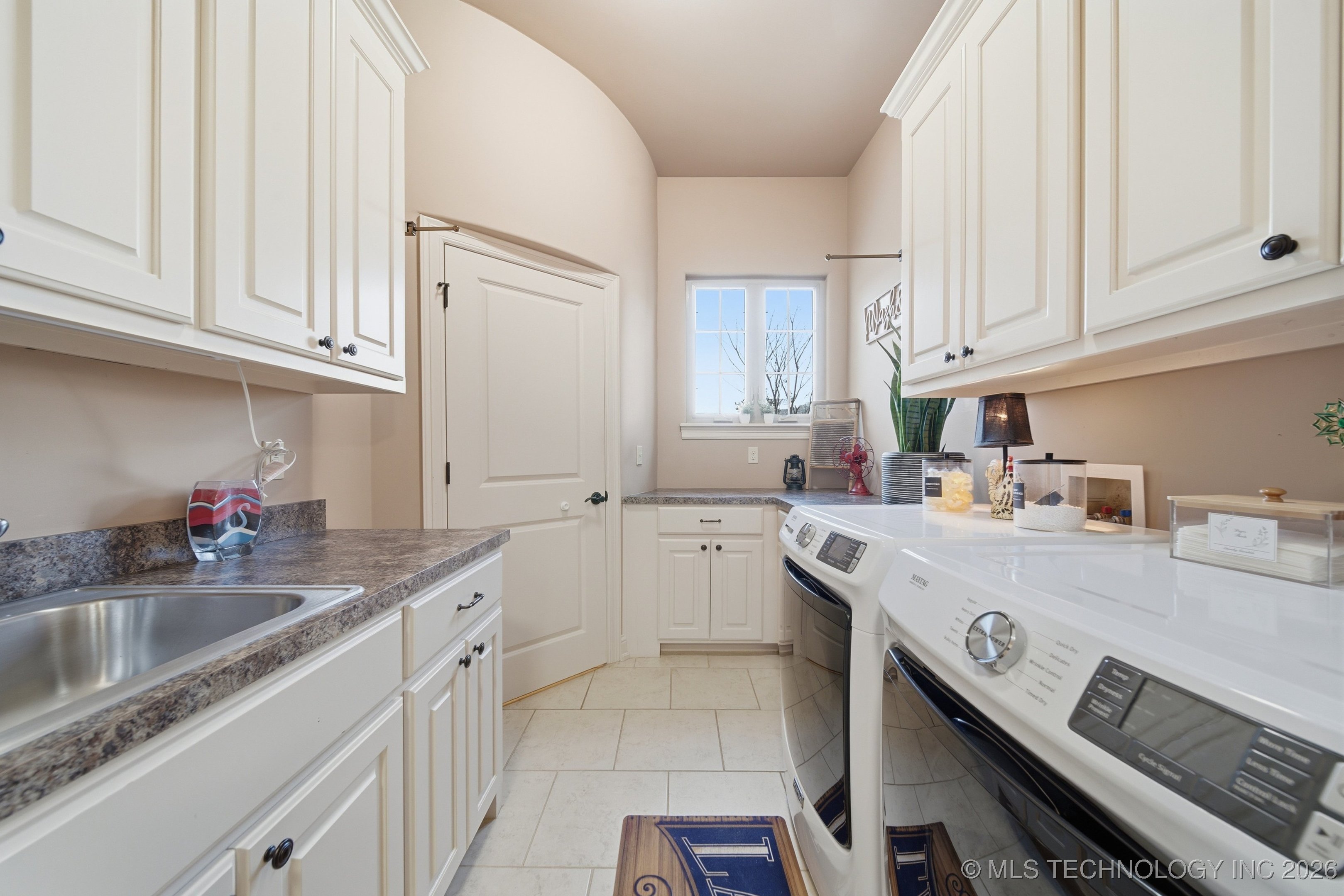 10528 S Koa Street Property Photo 55