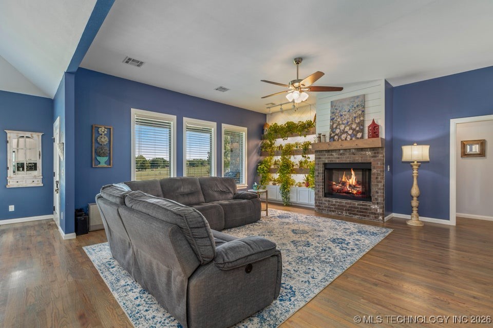 61530 E 266 Road Property Photo 10