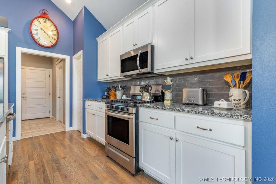 61530 E 266 Road Property Photo 13