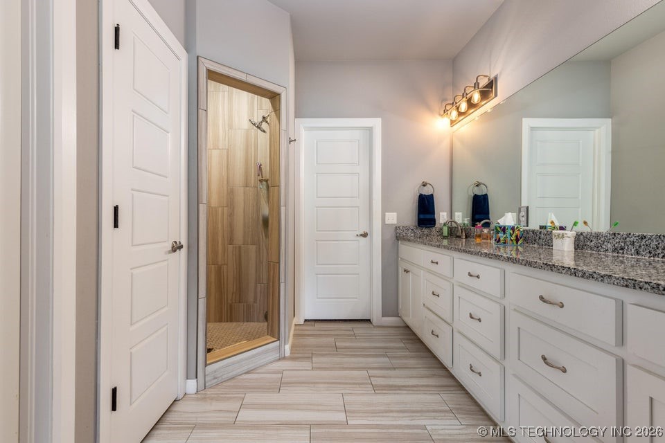 61530 E 266 Road Property Photo 22