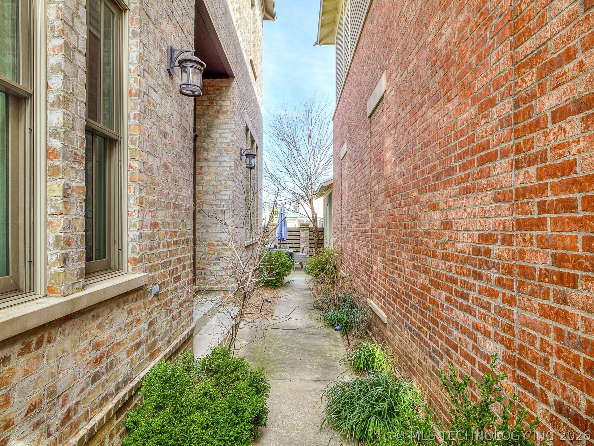 41 Park Street Property Photo 6