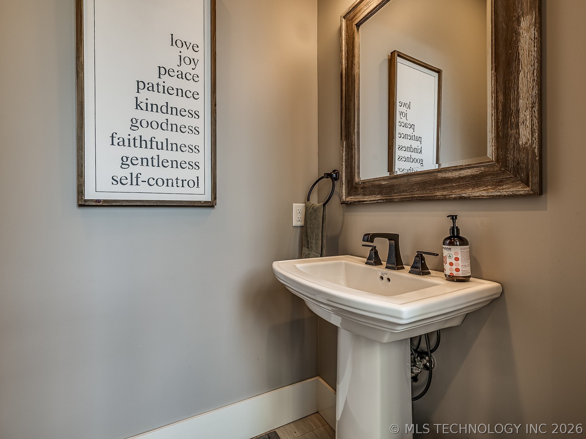 41 Park Street Property Photo 28