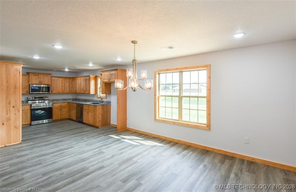 112443 S 4610 Property Photo 5