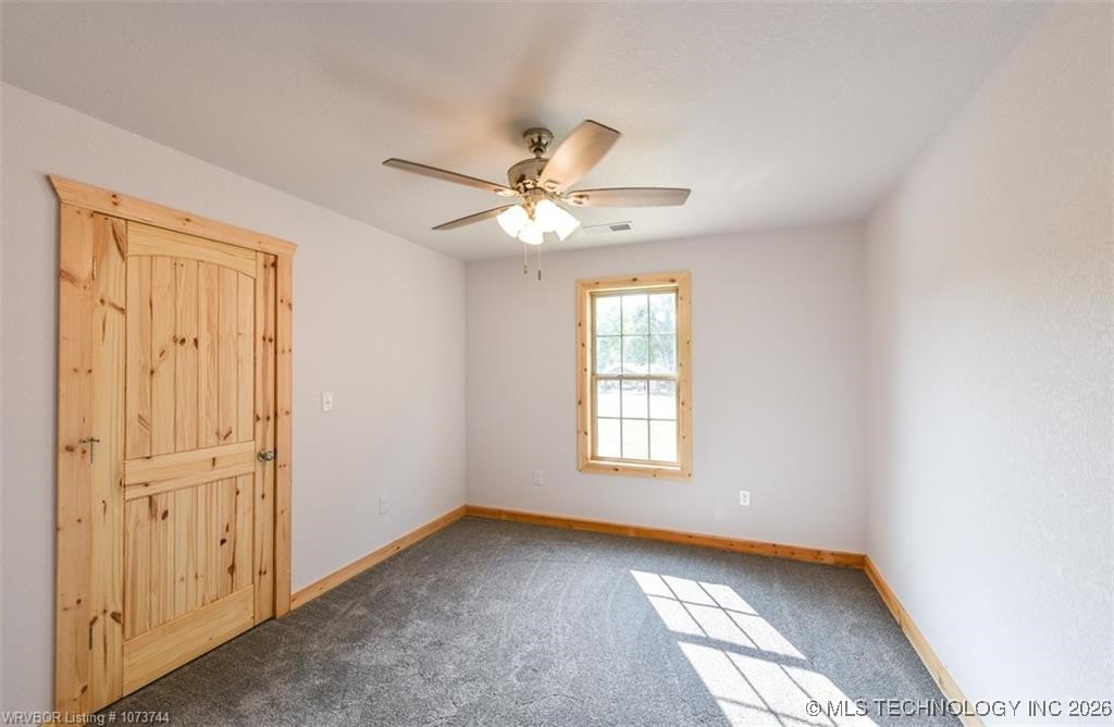 112443 S 4610 Property Photo 8