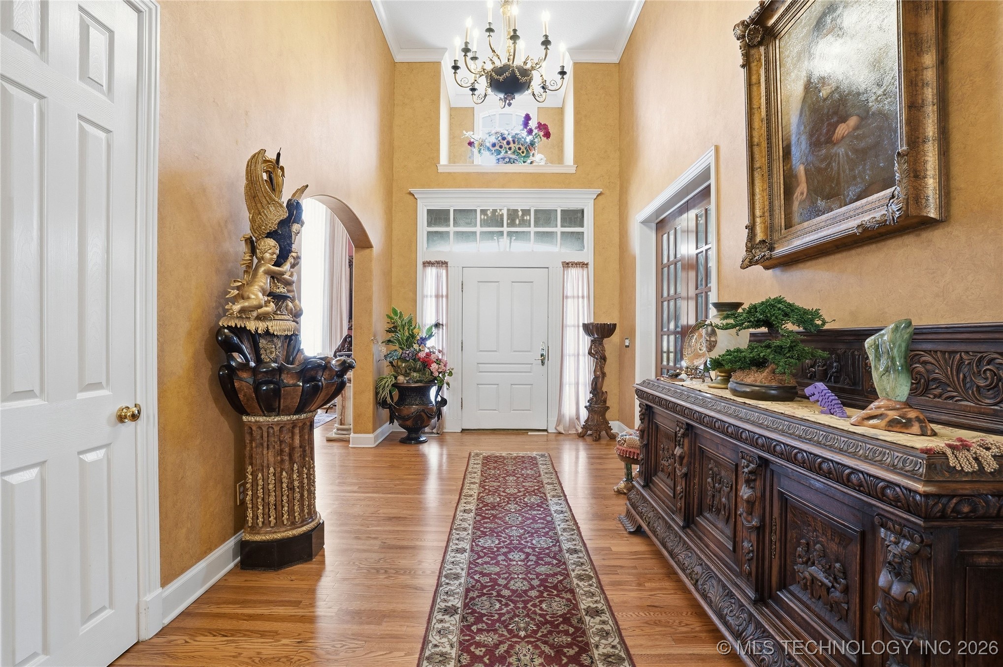 8626 S Florence Avenue Property Photo 7