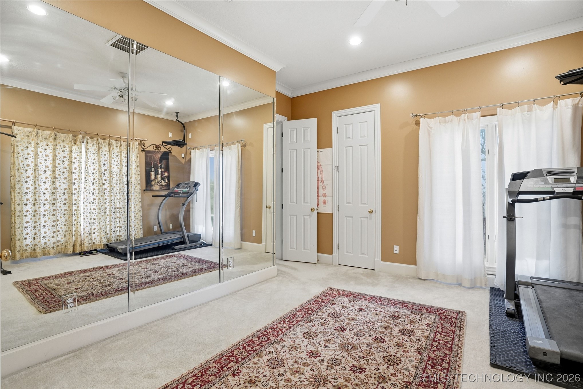 8626 S Florence Avenue Property Photo 63