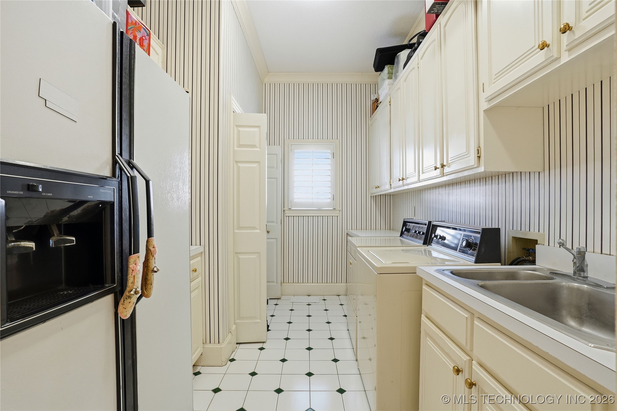 8626 S Florence Avenue Property Photo 76