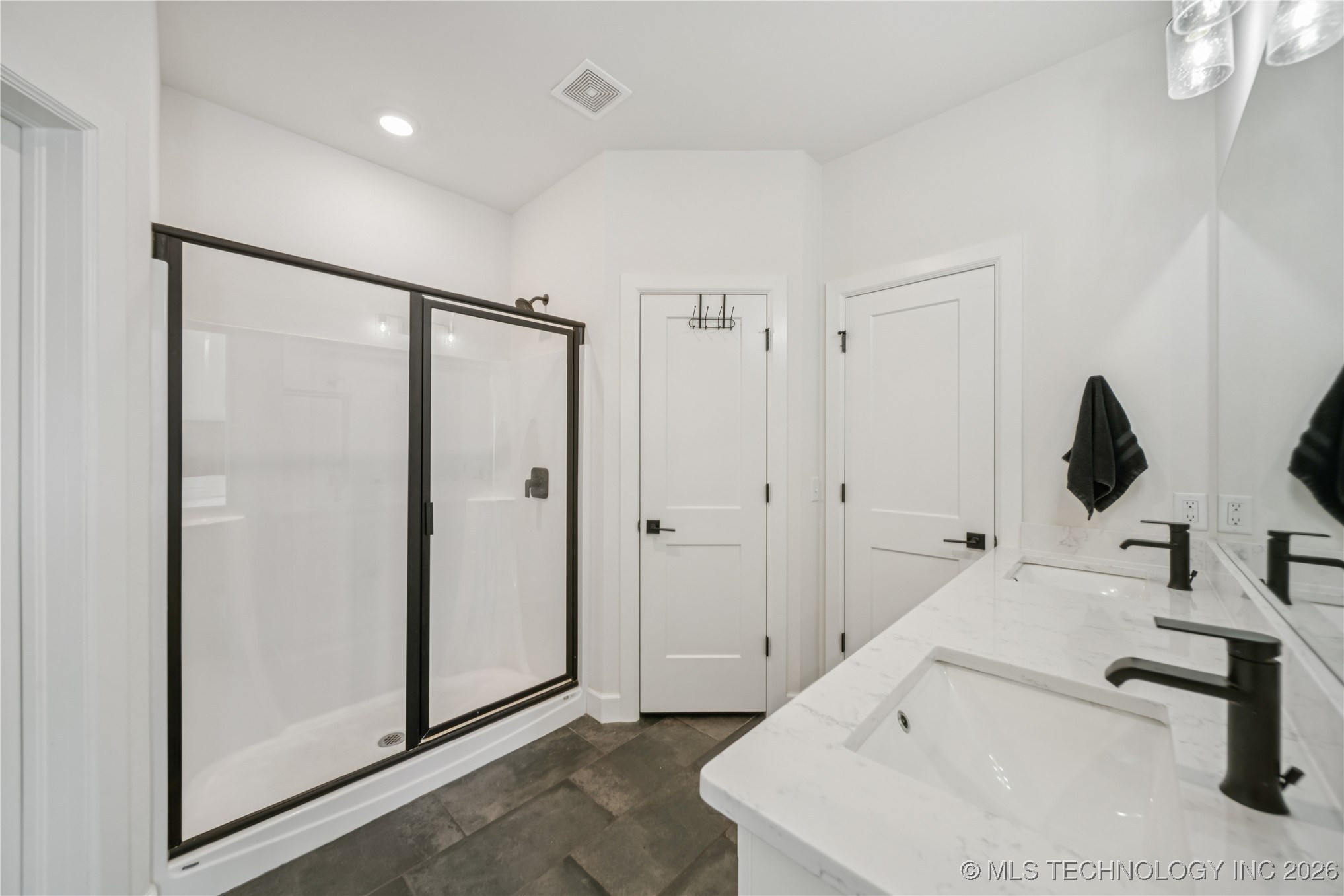 27712 E 107th Street S Property Photo 17