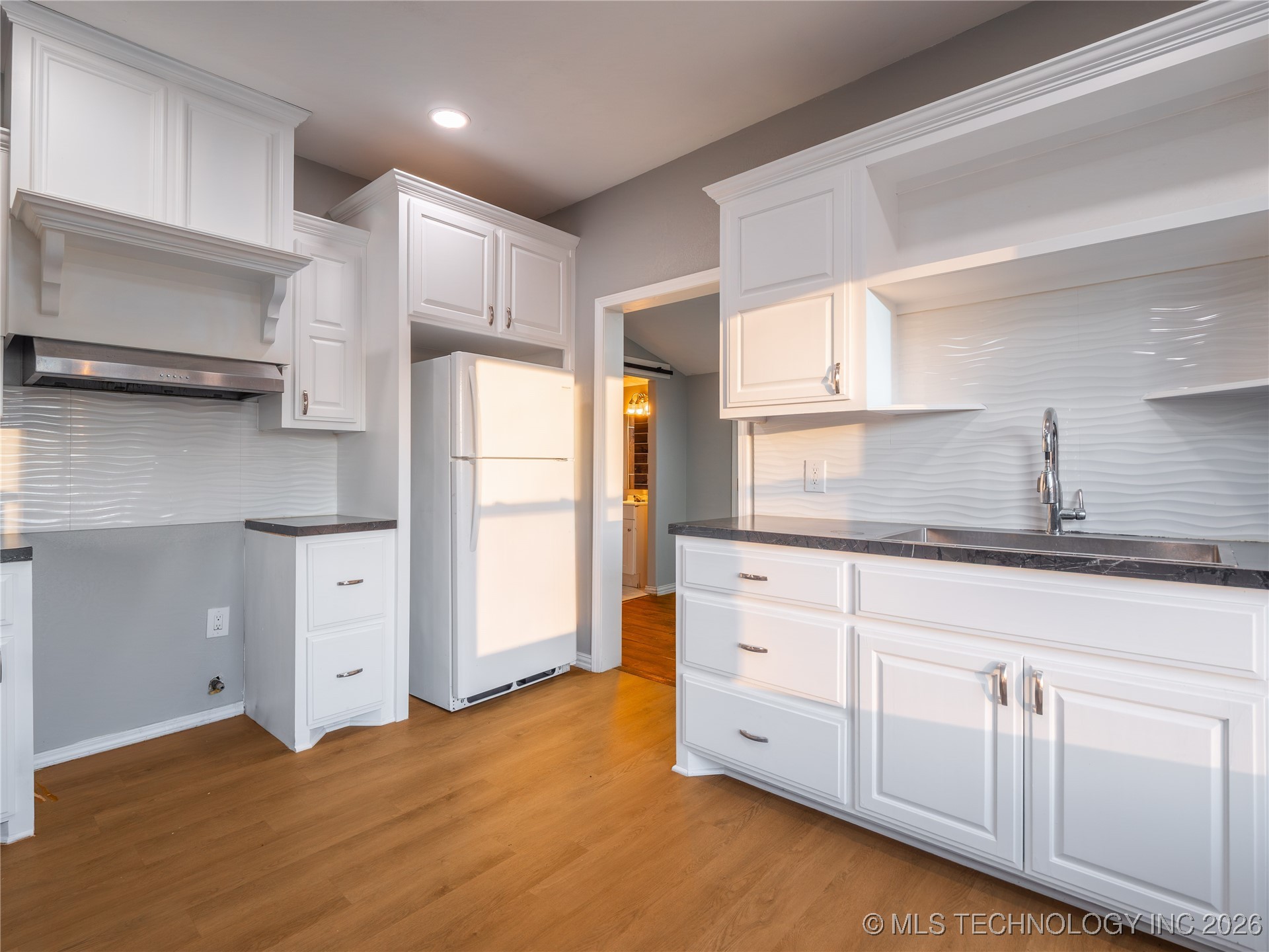 3310 S Main Street Property Photo 6