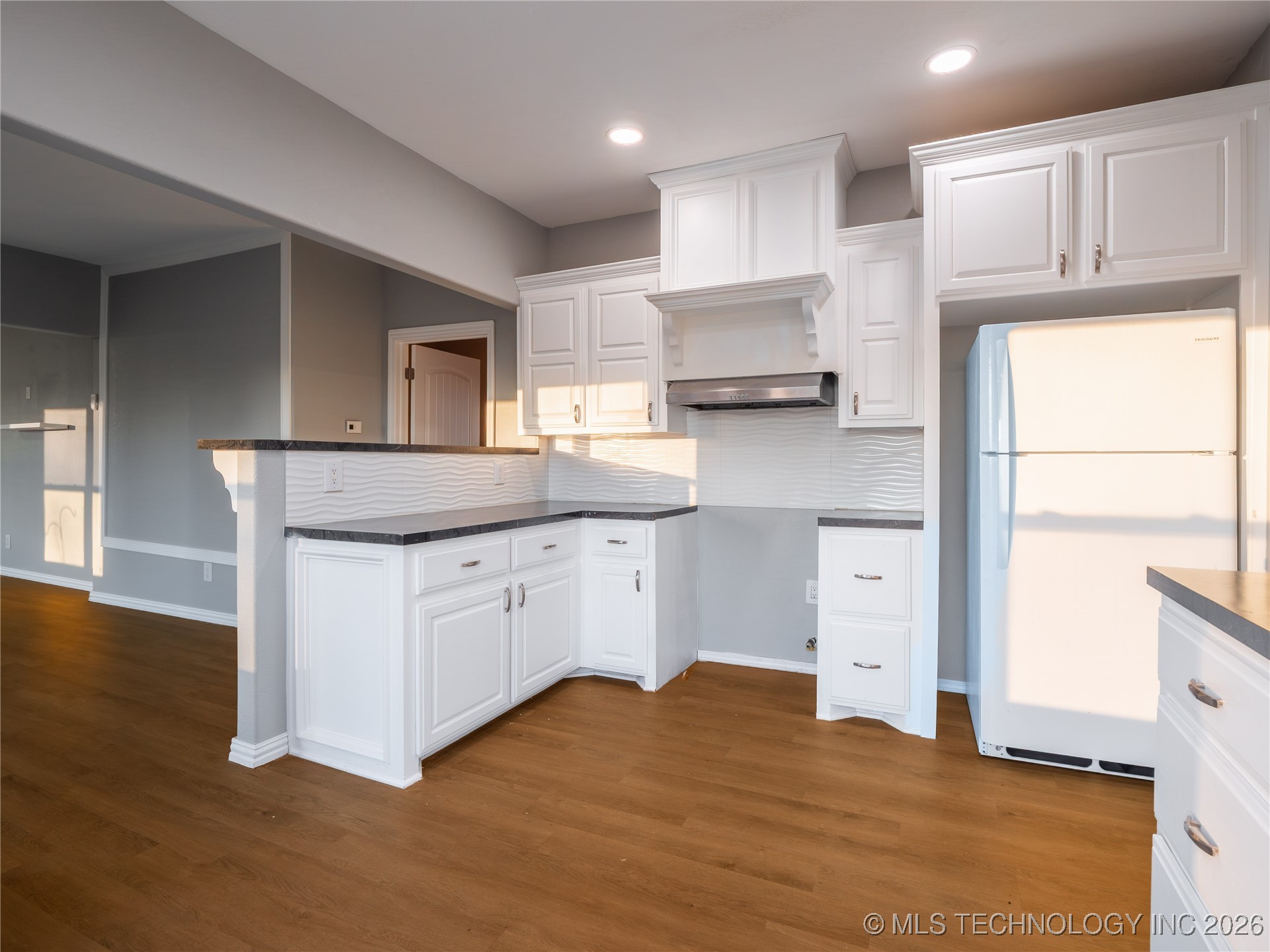 3310 S Main Street Property Photo 8