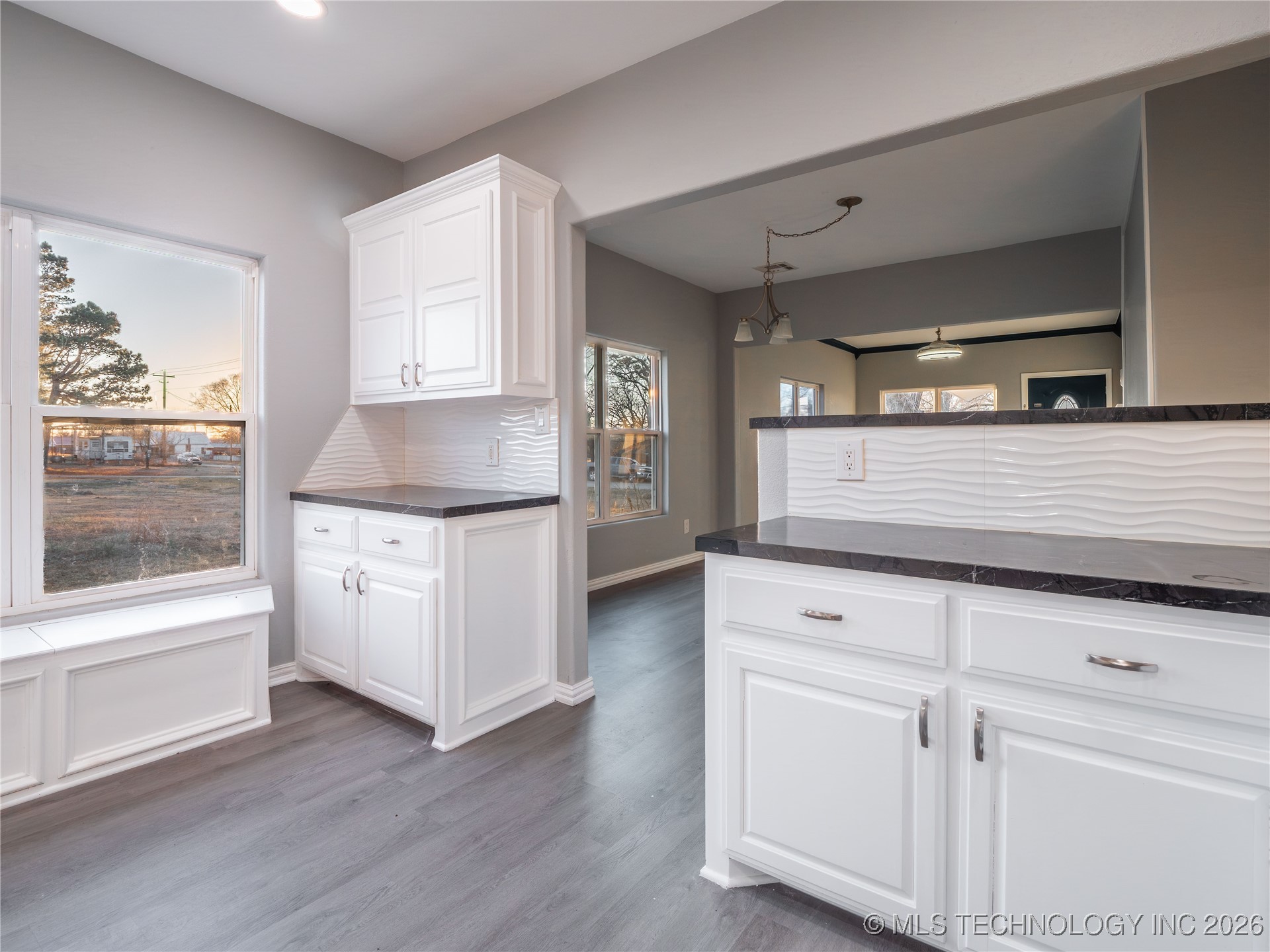 3310 S Main Street Property Photo 9