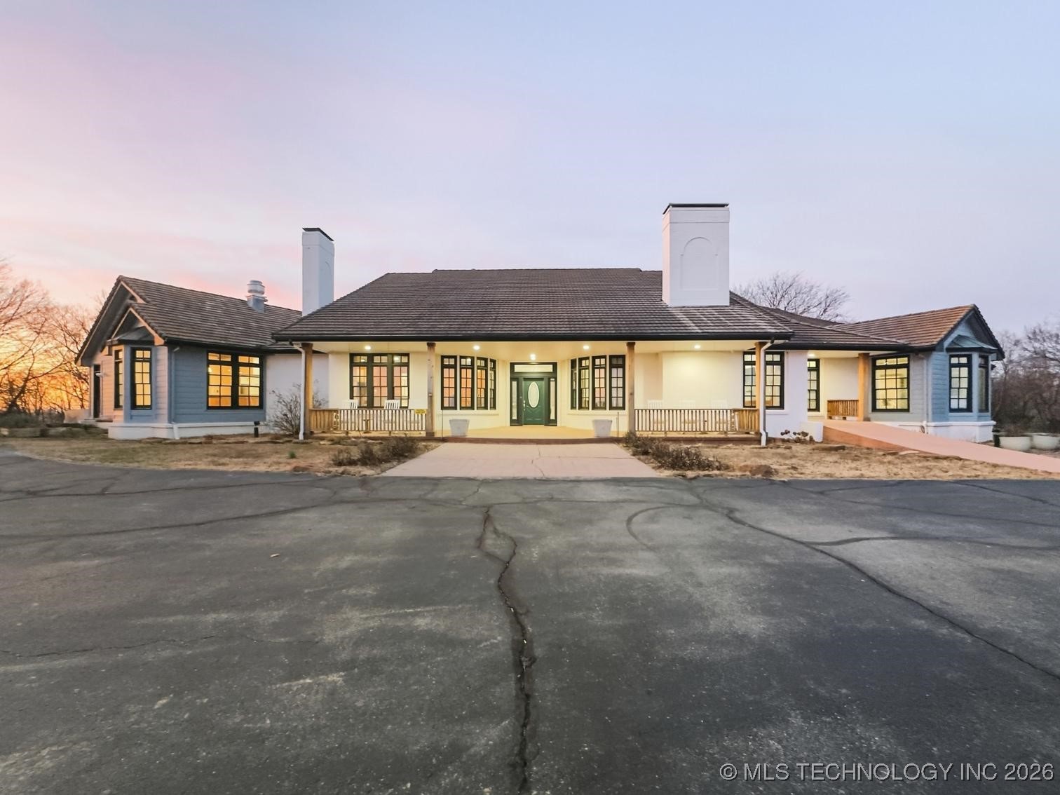 38009 Us Hwy 75 Property Photo 1