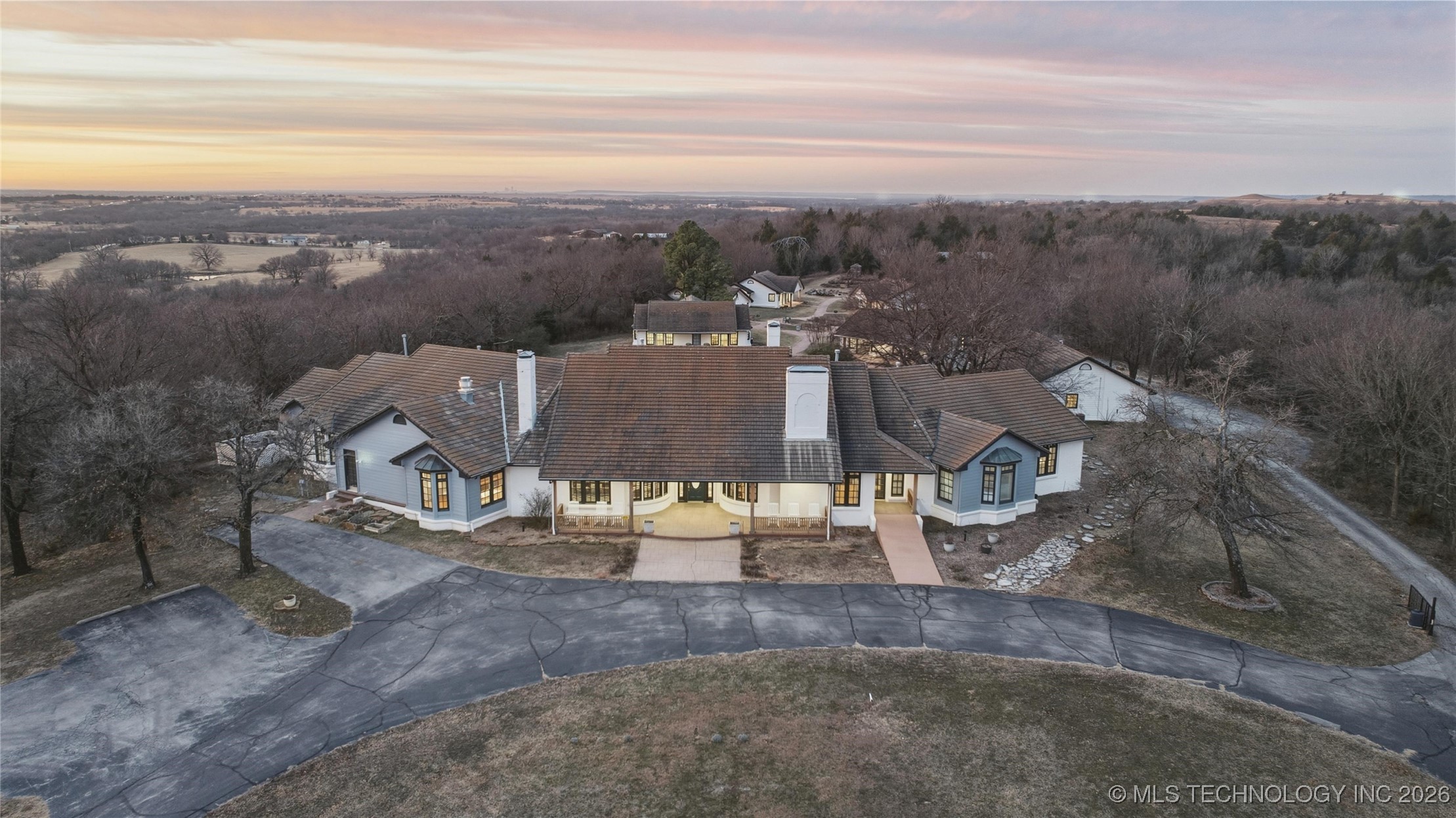 38009 Us Hwy 75 Property Photo 4