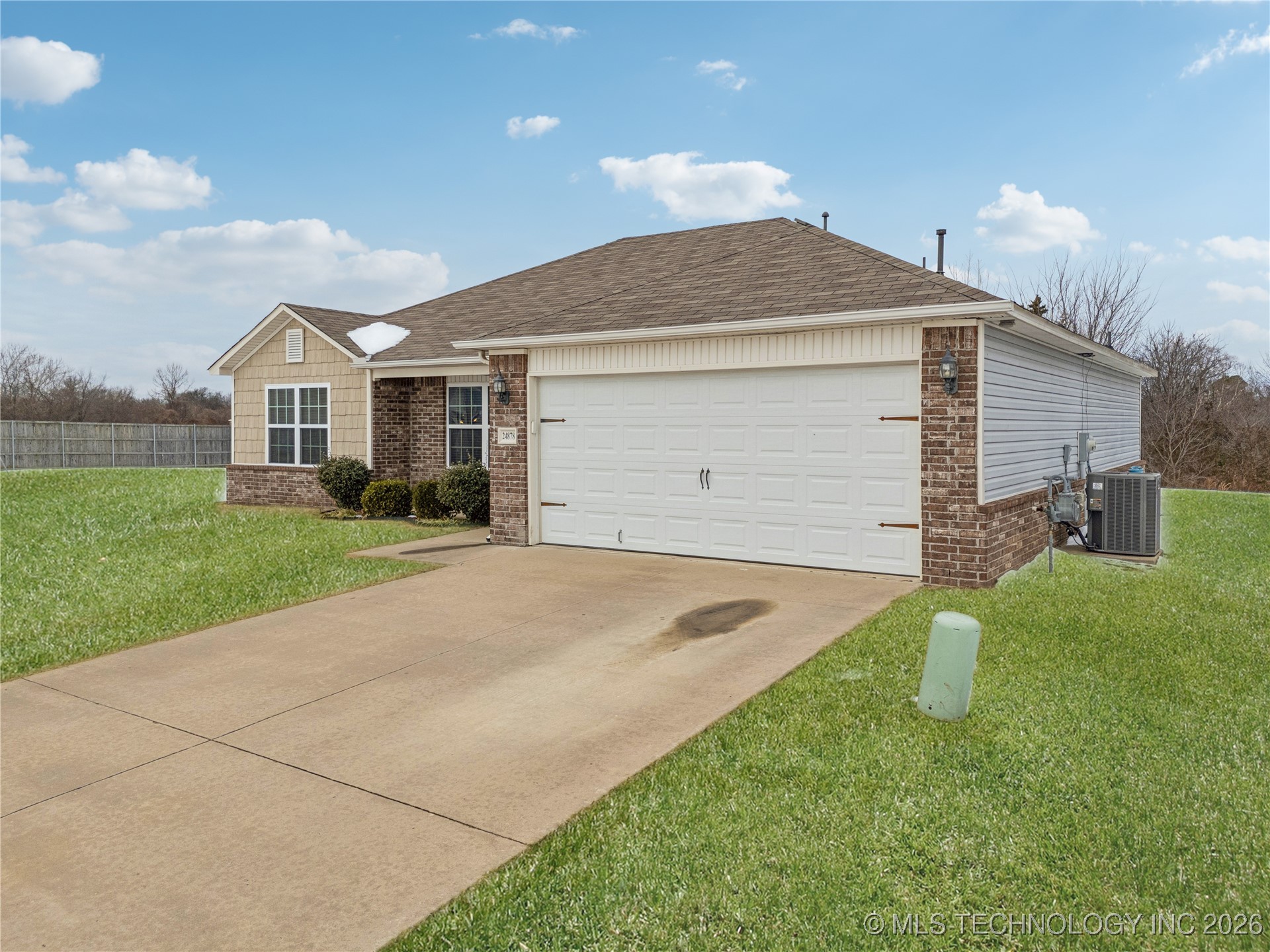 24878 E 93rd Court S Property Photo 2