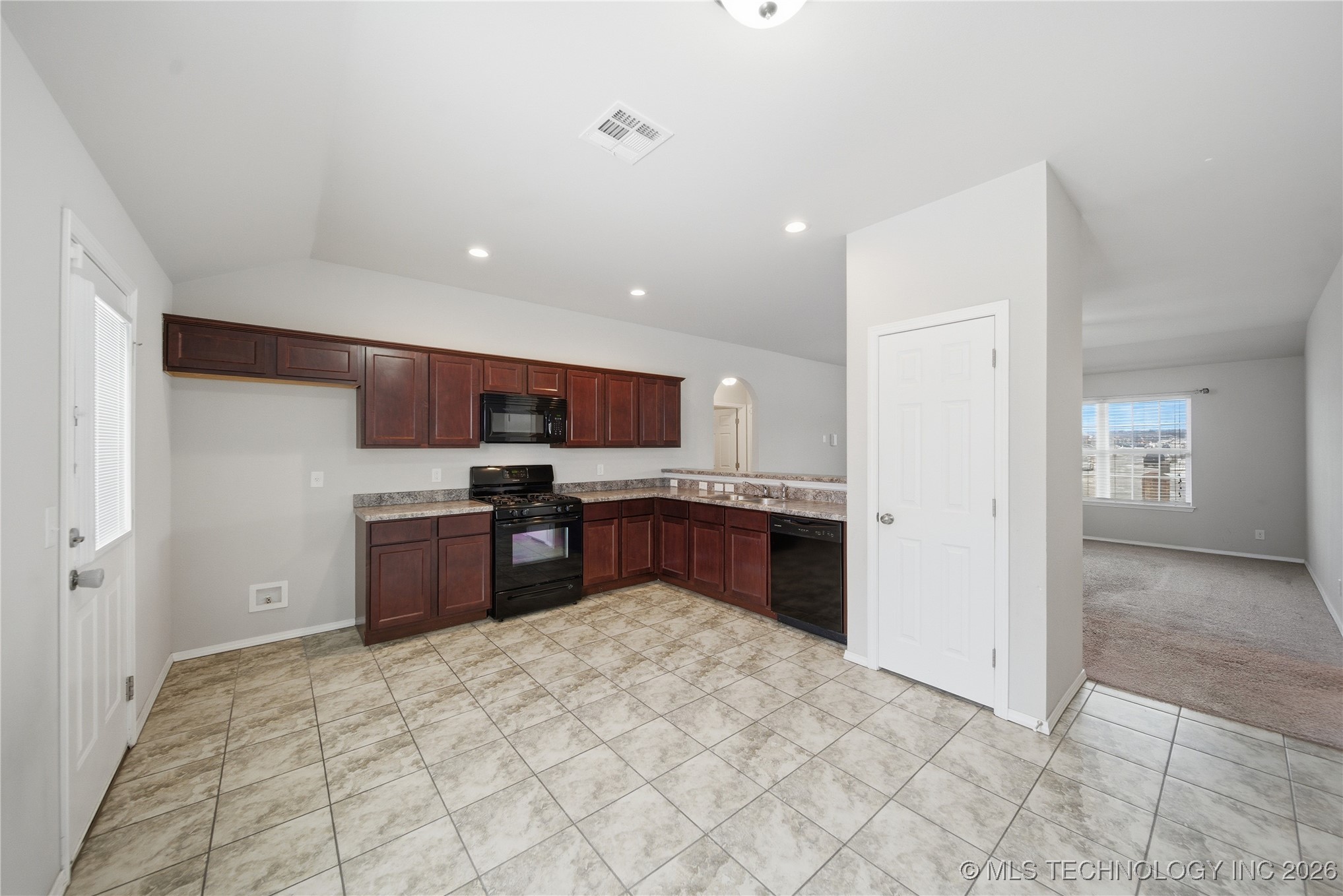 24878 E 93rd Court S Property Photo 6