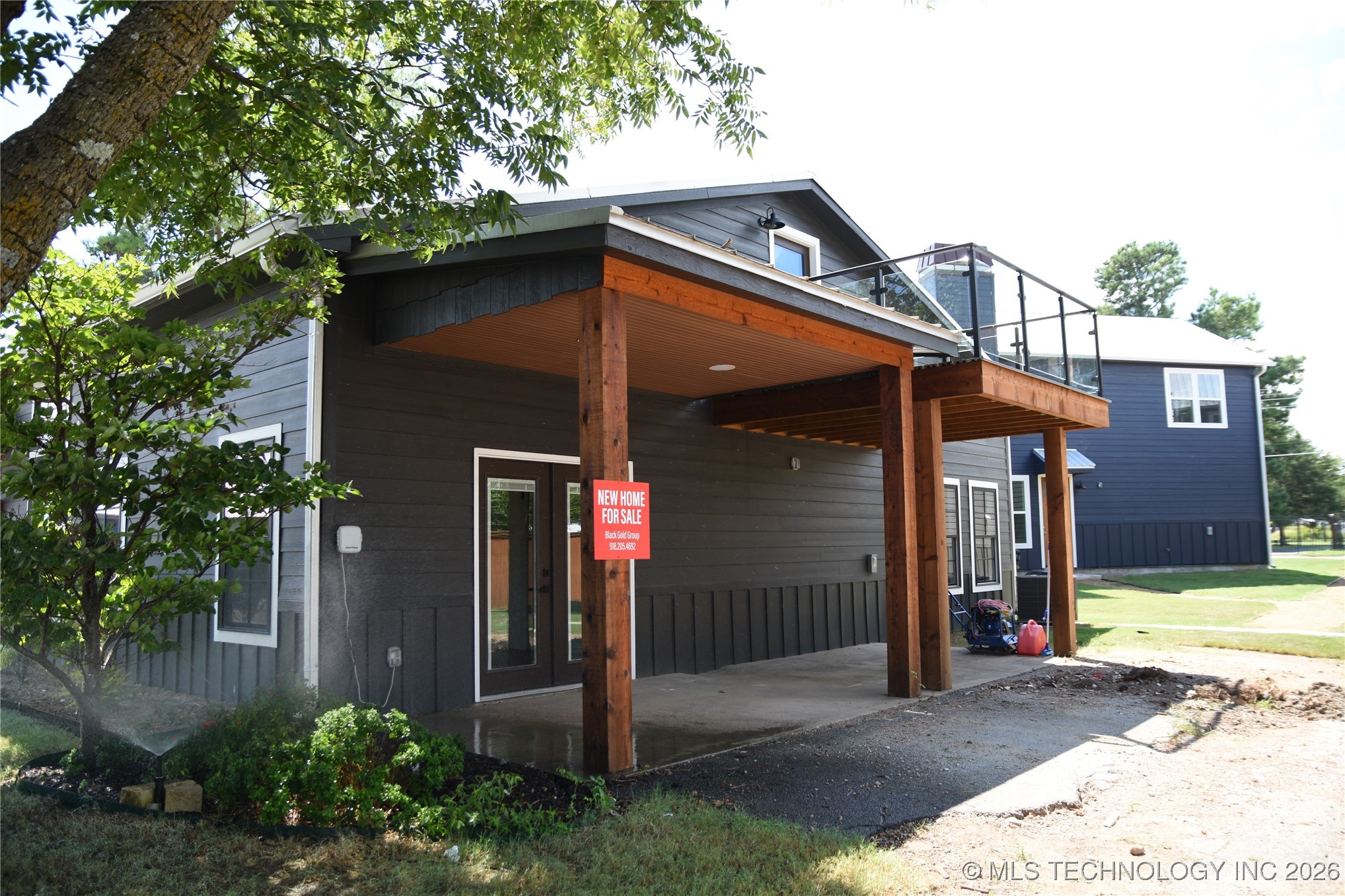 37094 S Cliff Crest Drive Property Photo 6