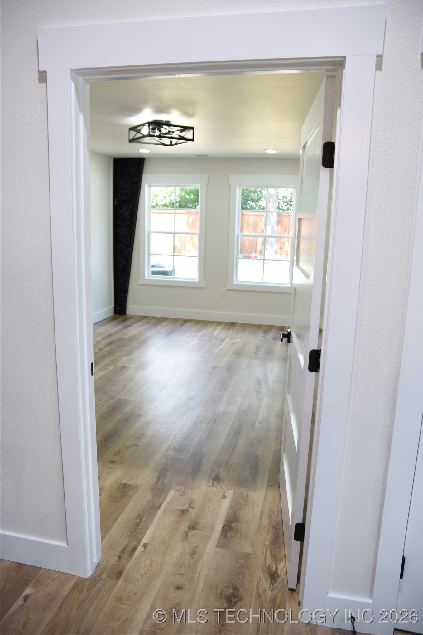 37094 S Cliff Crest Drive Property Photo 29