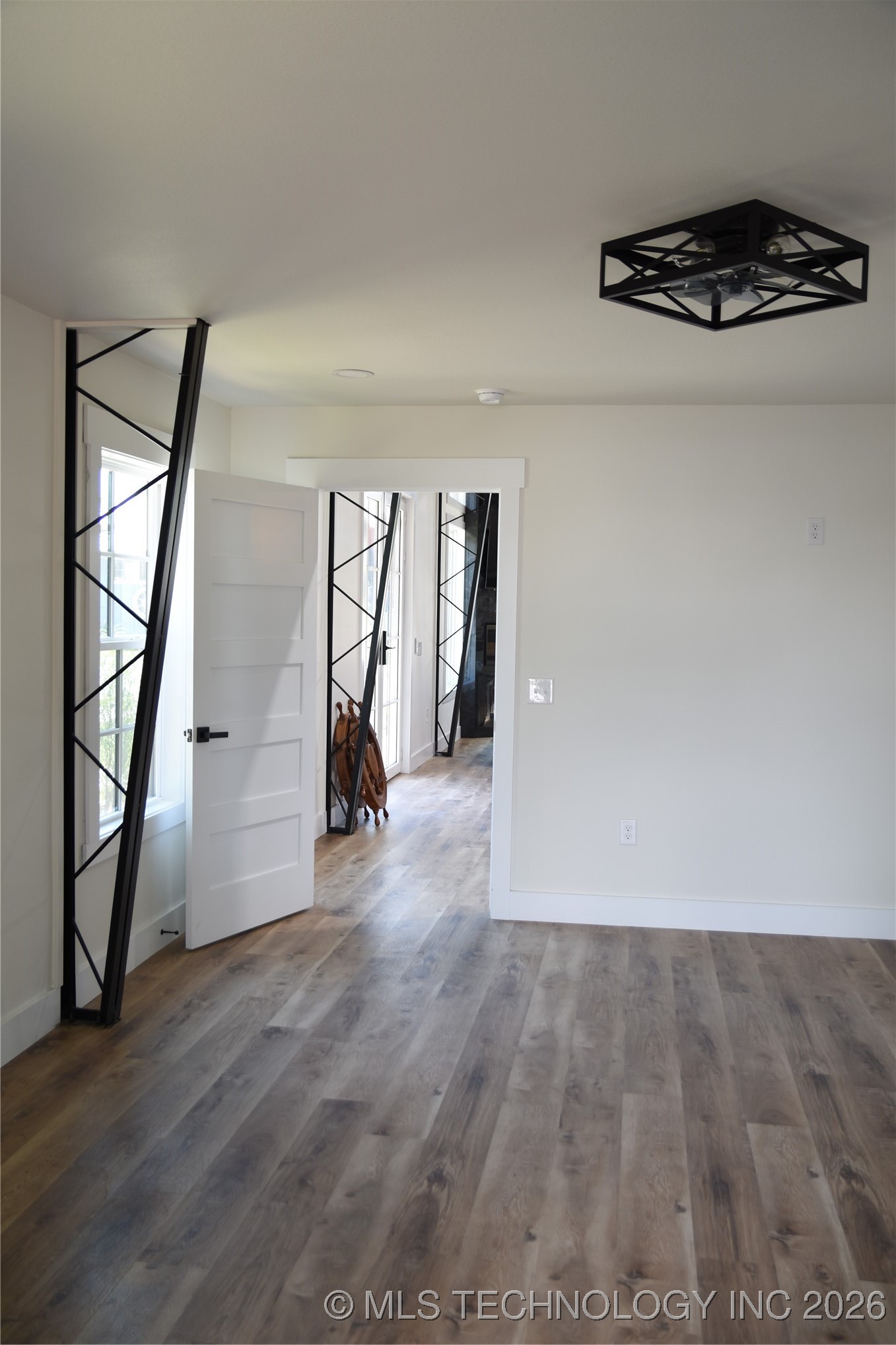 37094 S Cliff Crest Drive Property Photo 32