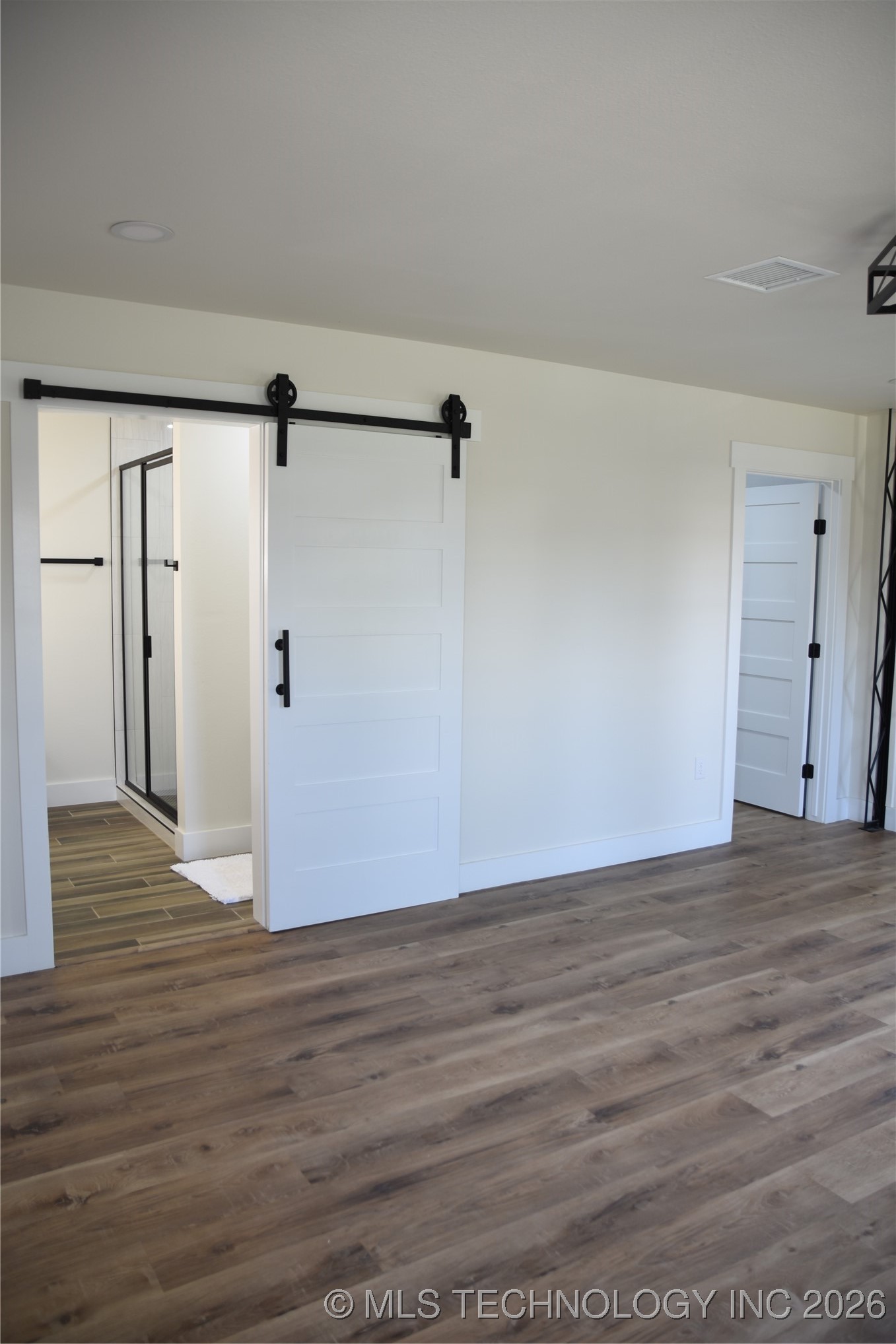 37094 S Cliff Crest Drive Property Photo 43