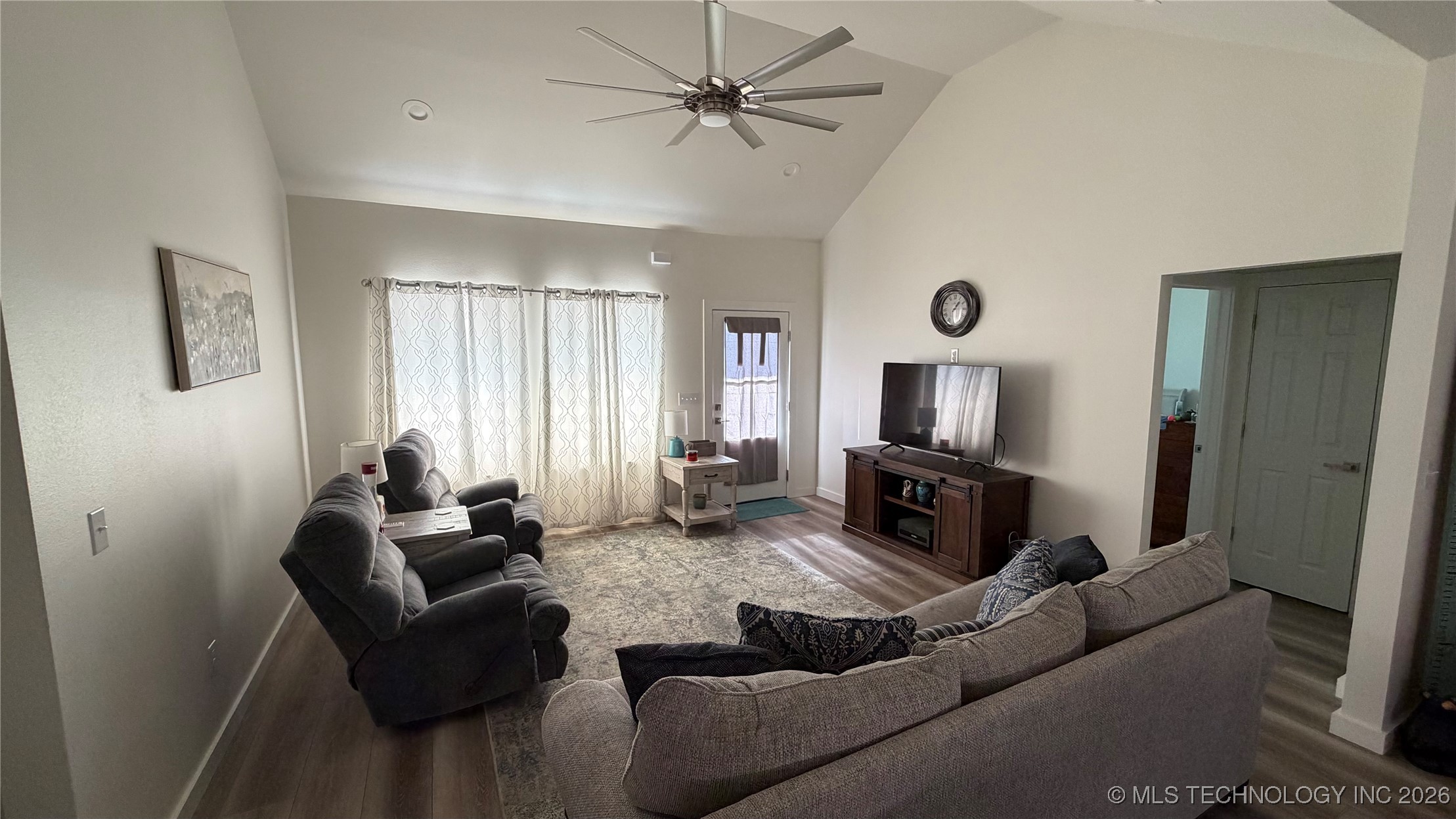 4082 W Highland Park Drive Property Photo 5