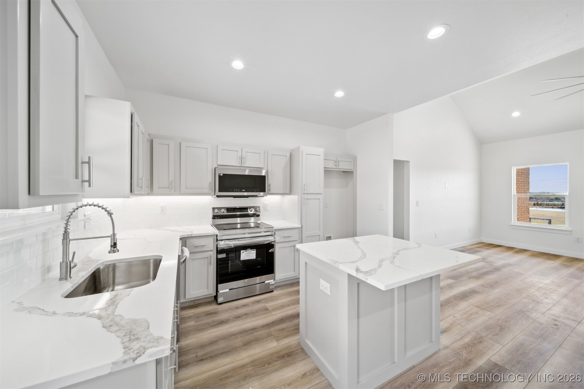 4082 W Highland Park Drive Property Photo 13