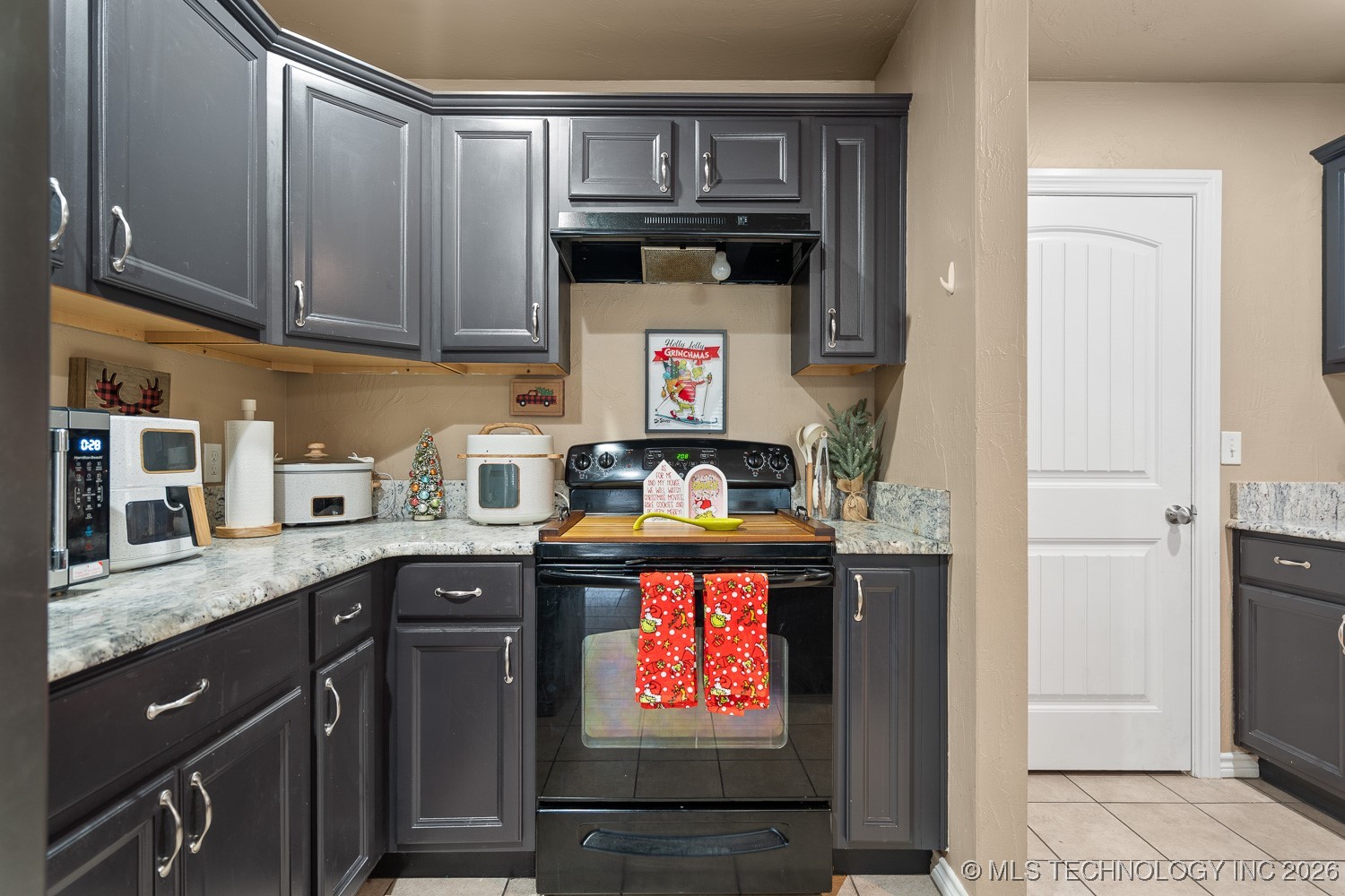 4627 Lakeshore Drive Property Photo 11