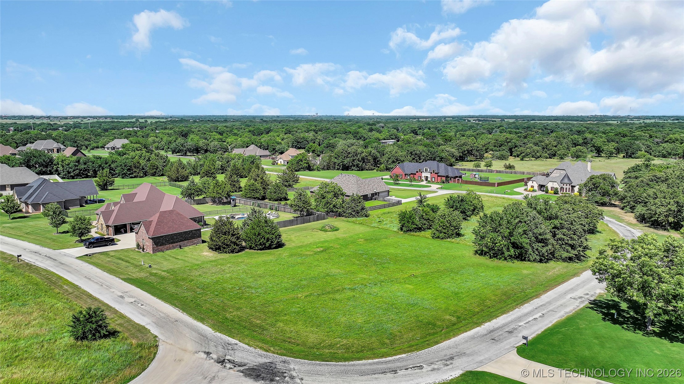 473 Tuscan Property Photo 3