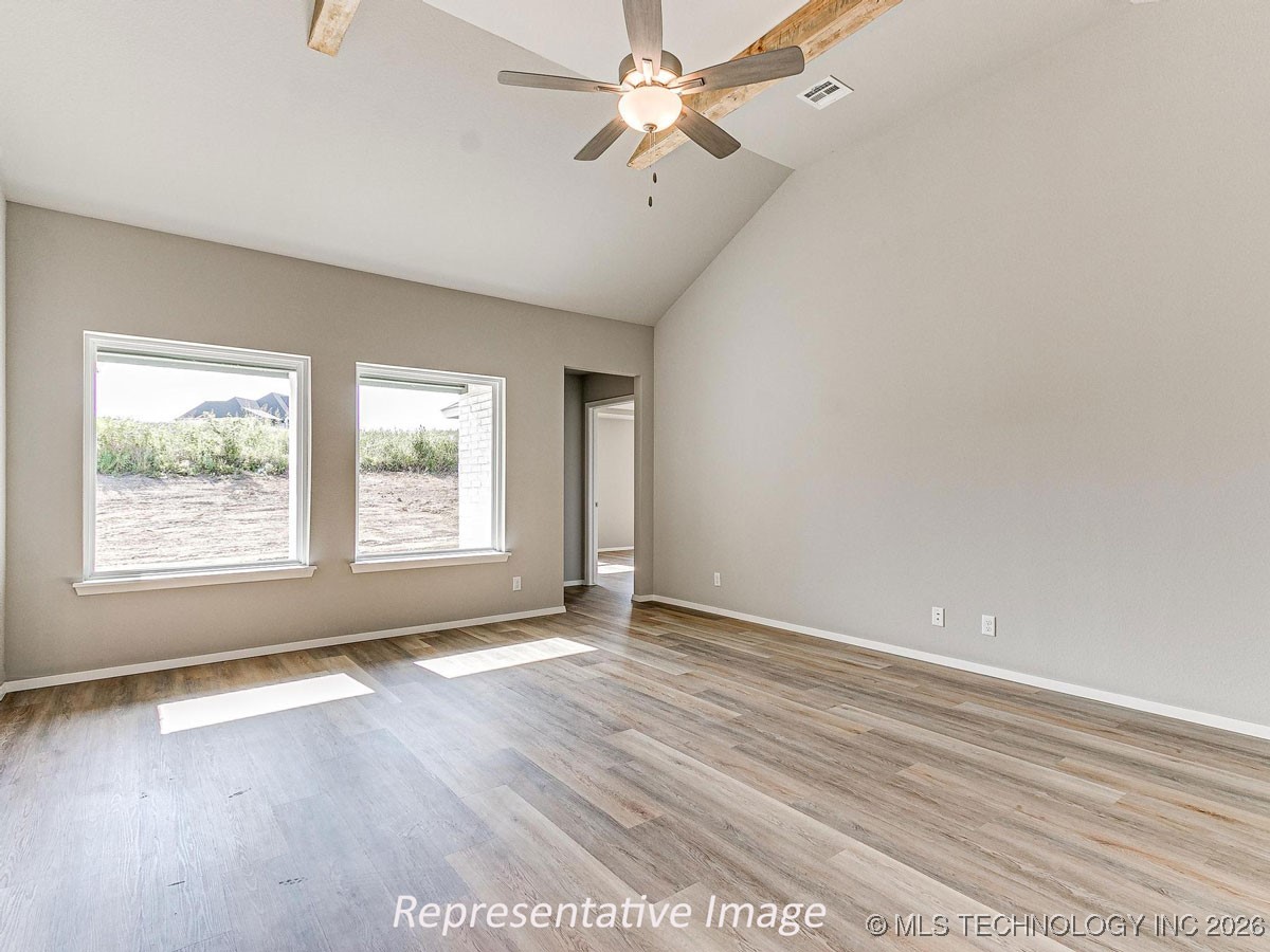 12452 S Lakewood Avenue Property Photo 10