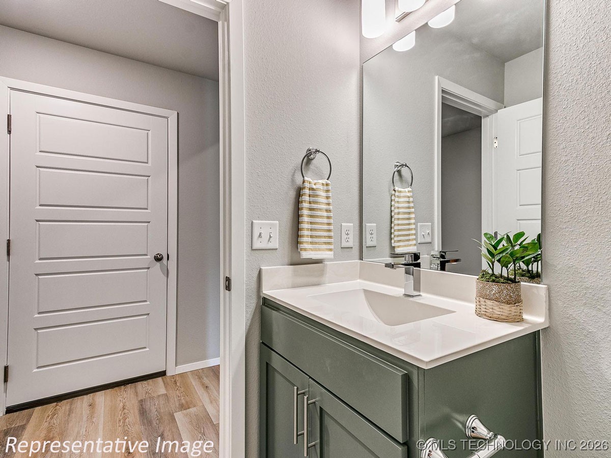 12452 S Lakewood Avenue Property Photo 19