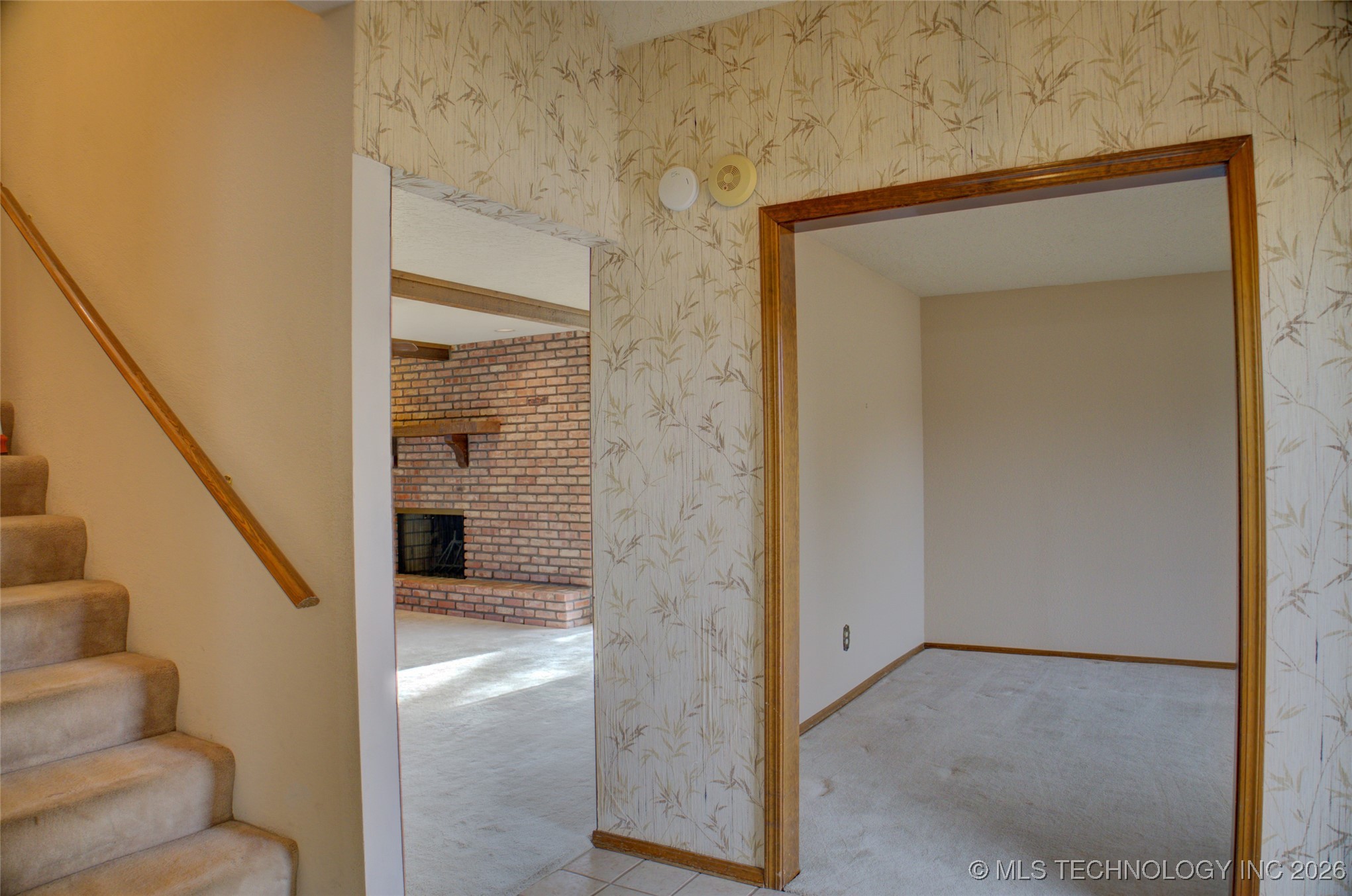 8305 S 5th Street Property Photo 5