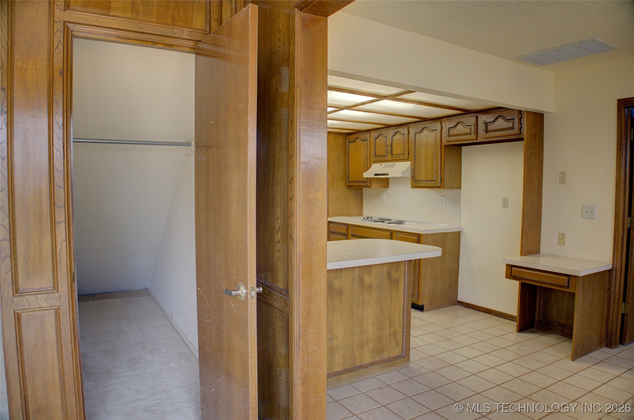 8305 S 5th Street Property Photo 18