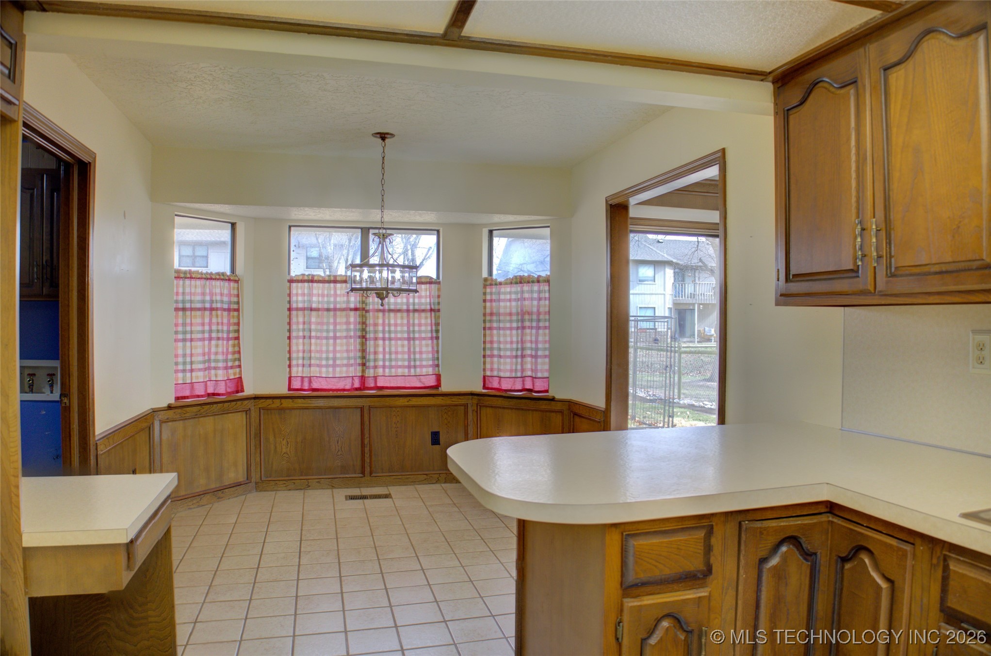 8305 S 5th Street Property Photo 25