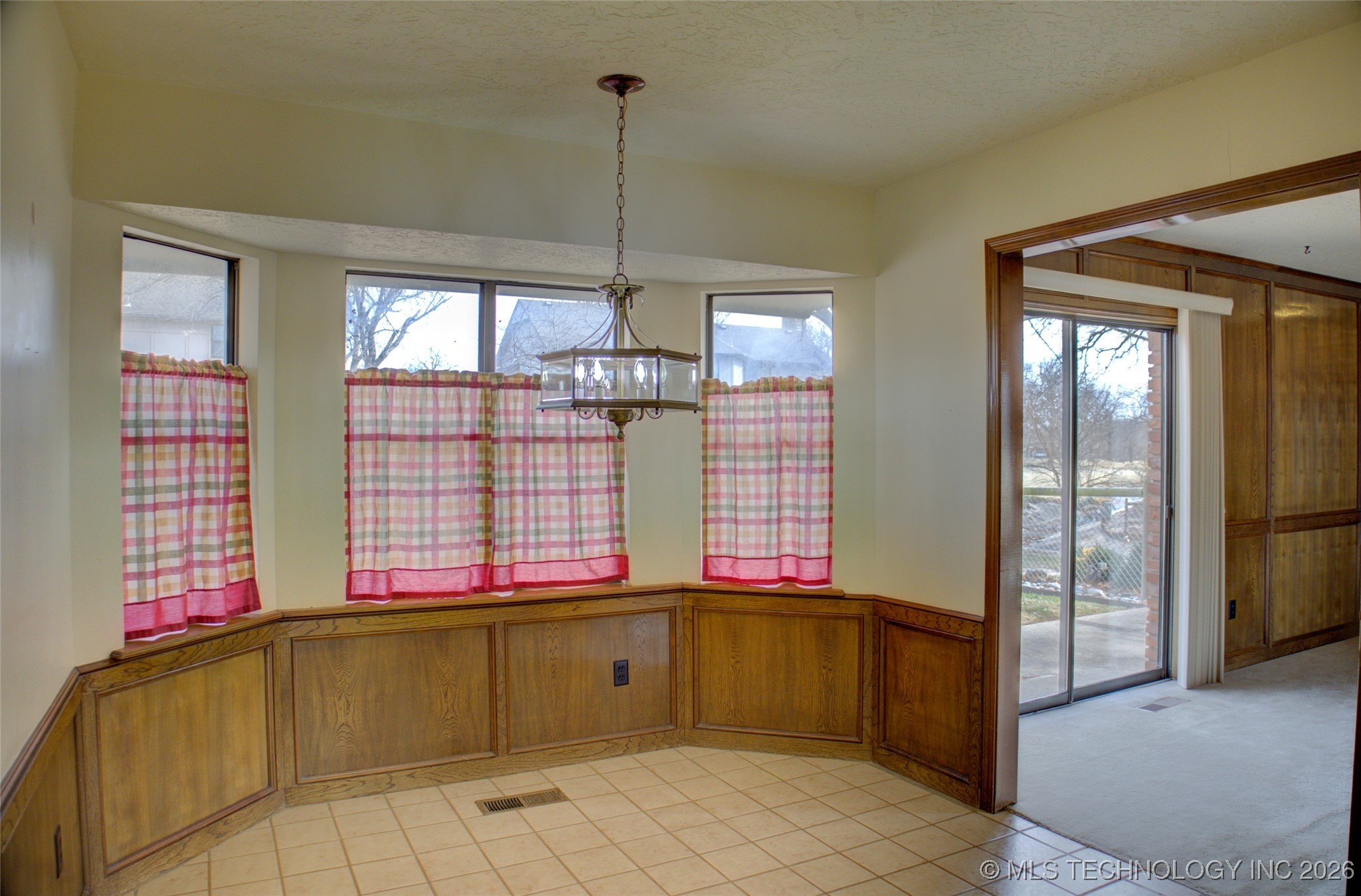 8305 S 5th Street Property Photo 26