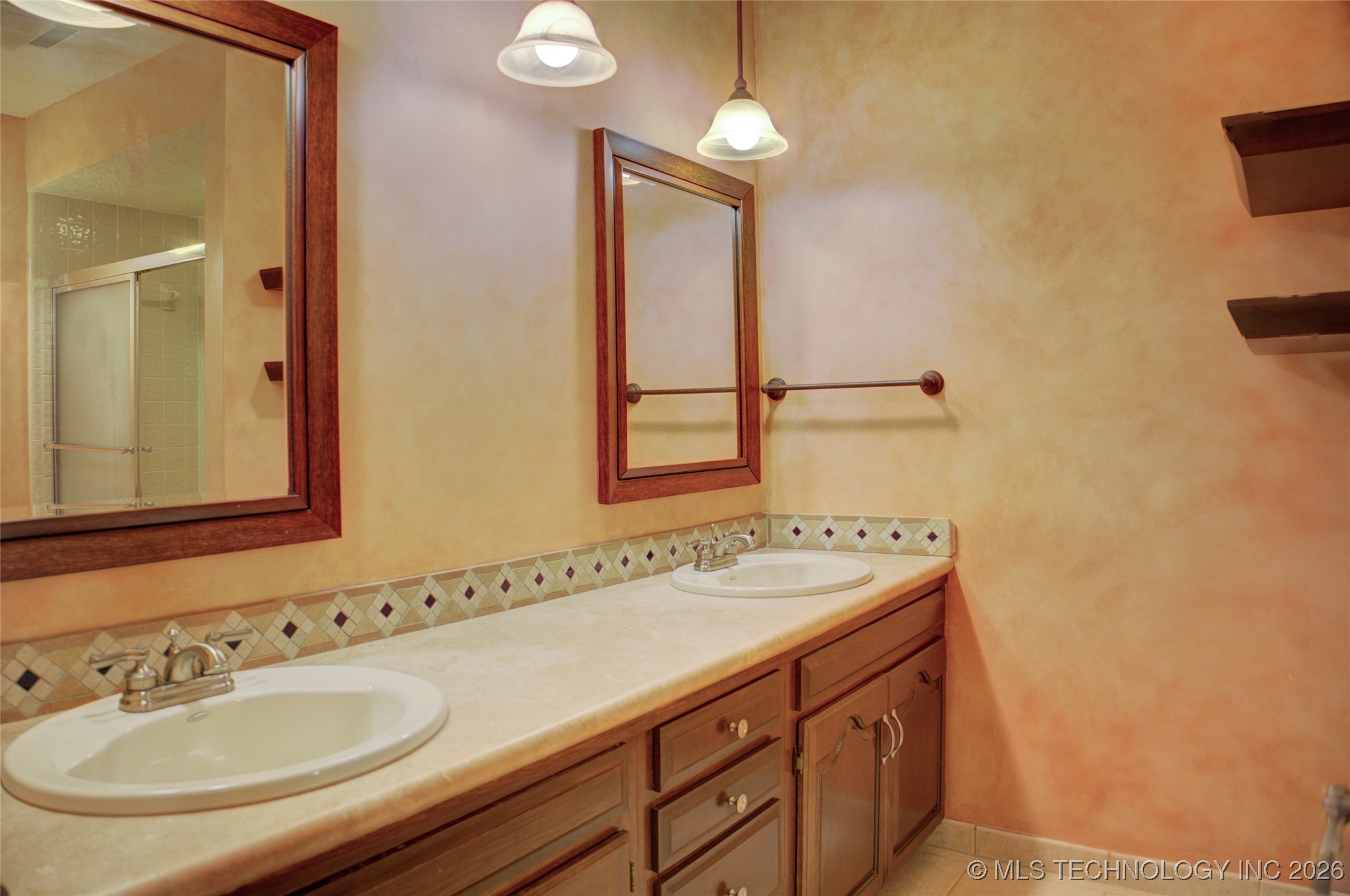 8305 S 5th Street Property Photo 55