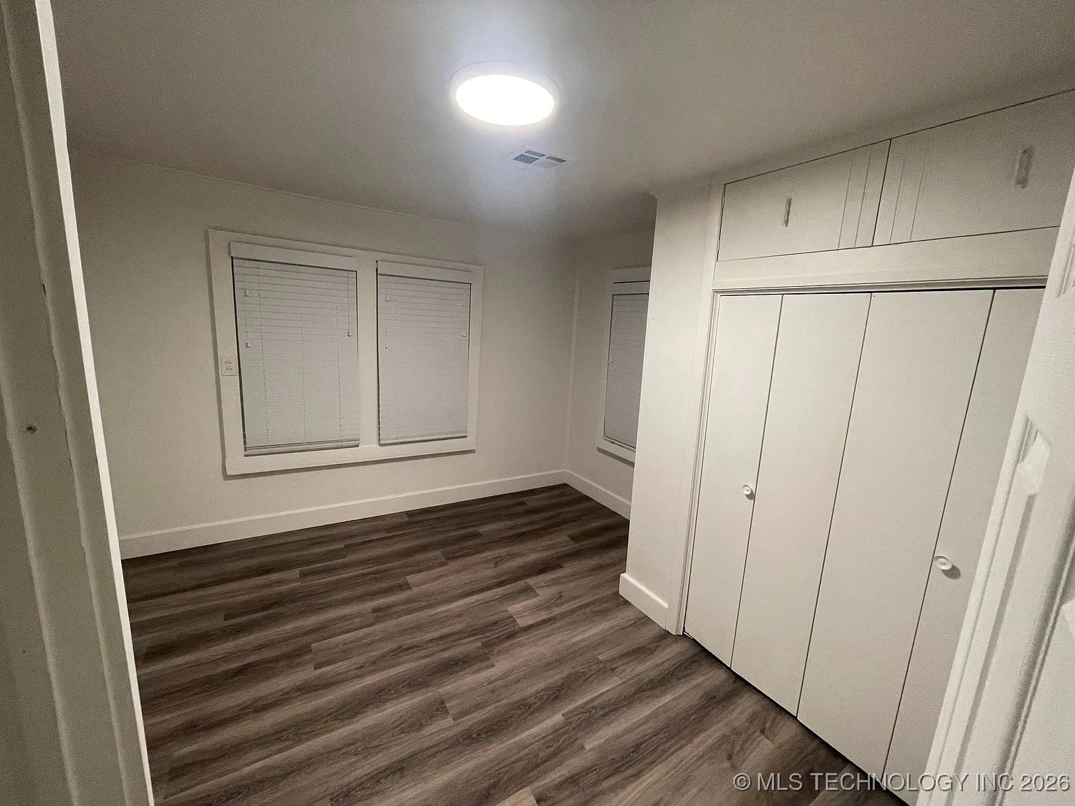 1515 E Oak Street Property Photo 16